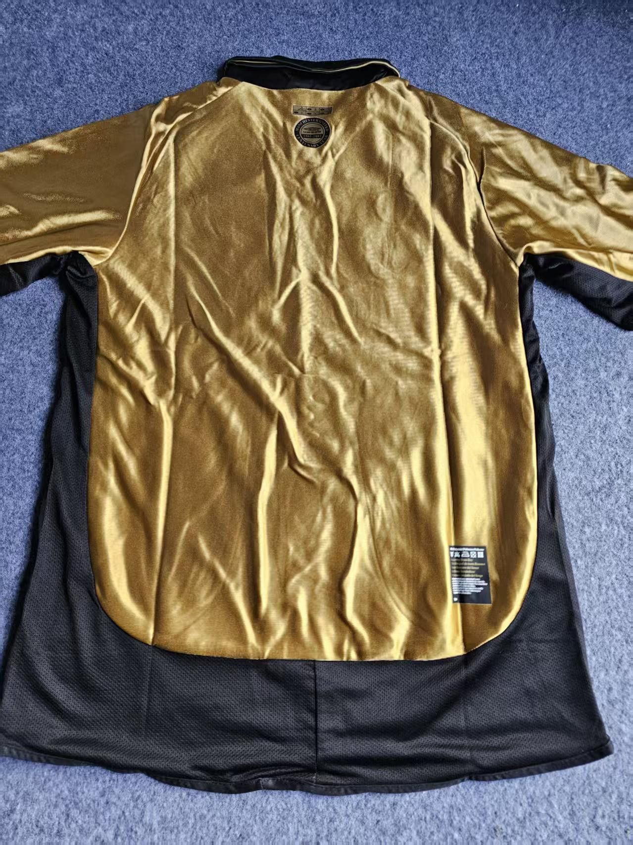 Other 2001 02 MUFC Jersey Double Side Size US M / EU 48-50 / 2 - 6 Thumbnail