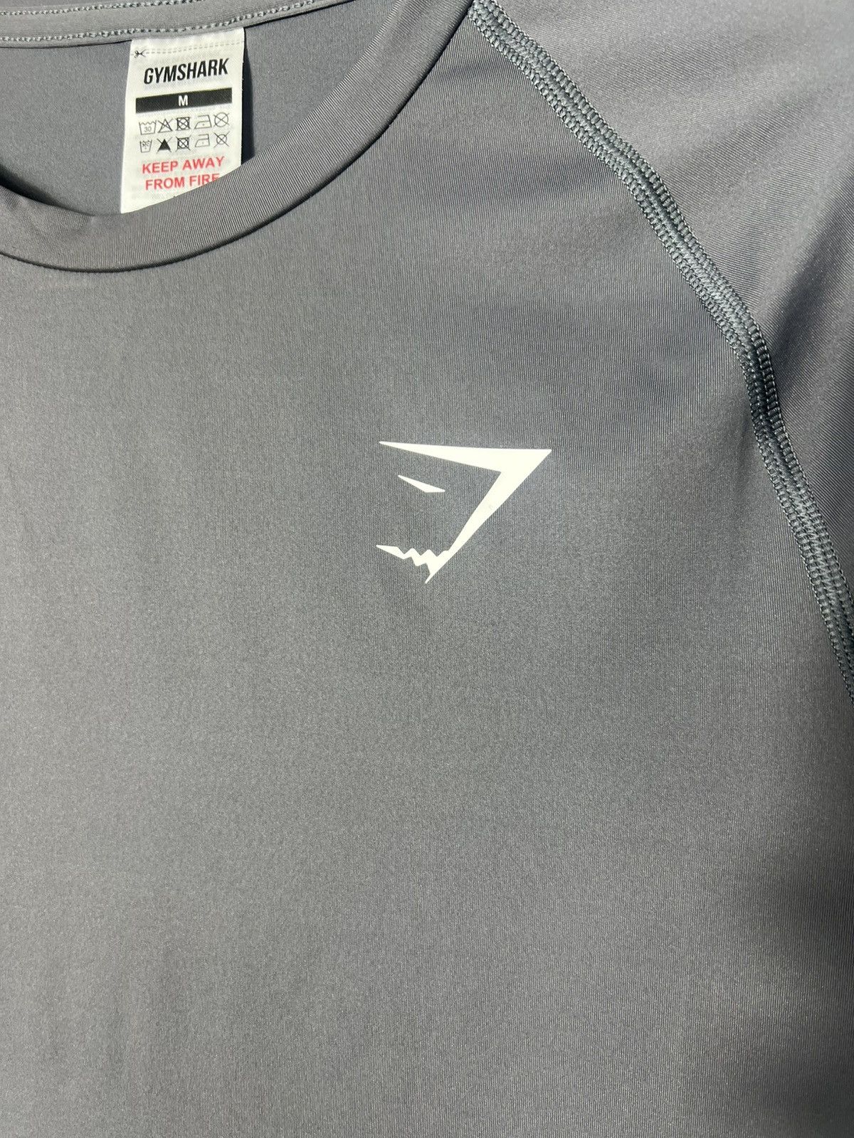 Gymshark Vintage streetwear sportswear Gymshark Long Sleeve Rare Size US M / EU 48-50 / 2 - 3 Thumbnail