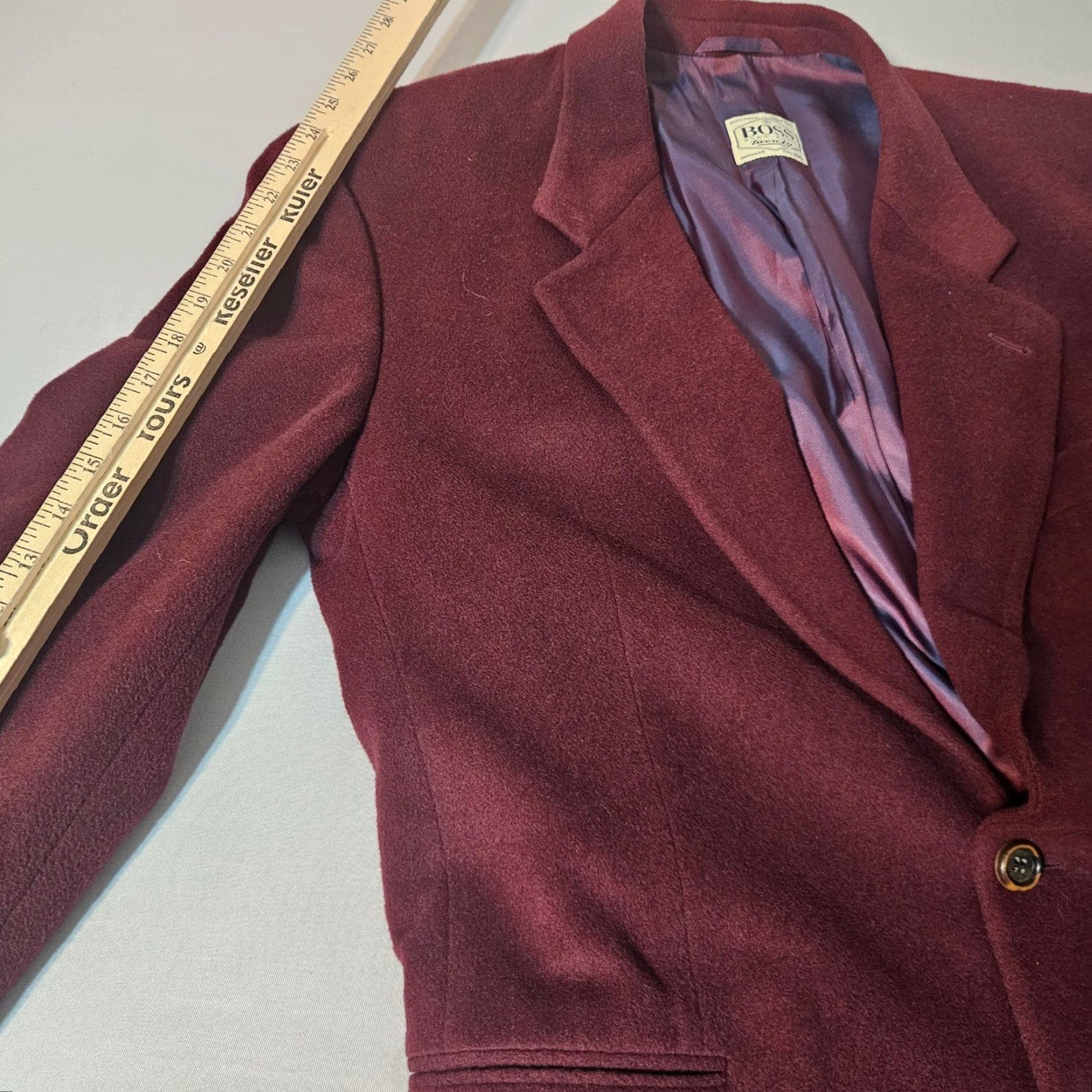Hugo Boss VINTAGE Hugo Boss Blazer Mens 44R Burgundy Cashmere Wool Blend Two-Button Sport Coat Size 44R - 6 Thumbnail