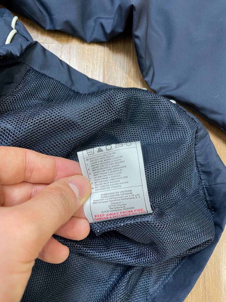Nike Vintage Nike Court 90’s Y2K Style Drill Nylon Jacket Bomber Size US S / EU 44-46 / 1 - 10 Thumbnail