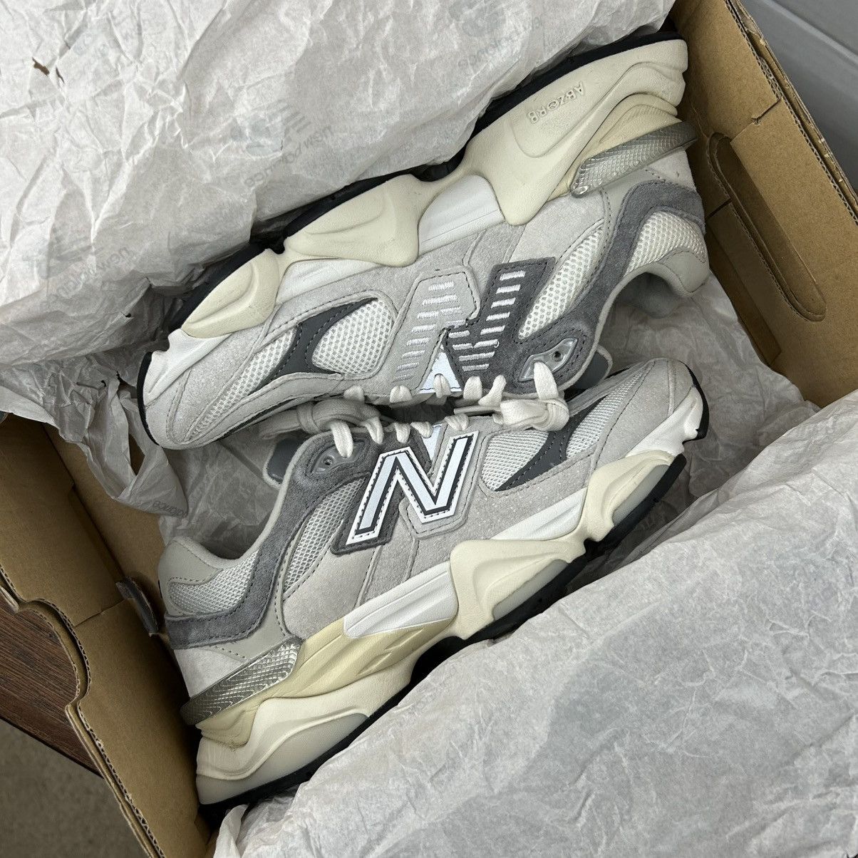 New Balance New Balance 9060 Rain Cloud Grey Women’s 6.5 Size US 6.5 / IT 36.5 - 8 Thumbnail