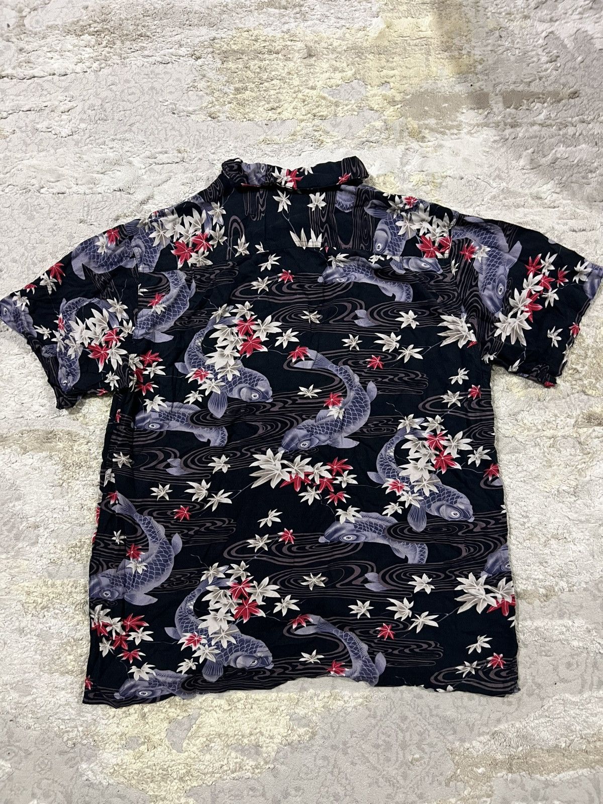 Sun Surf Vintage Japanese Koi Fish & Maple Leaf Rayon Hawaiian Shirt Size US XL / EU 56 / 4 - 5 Thumbnail