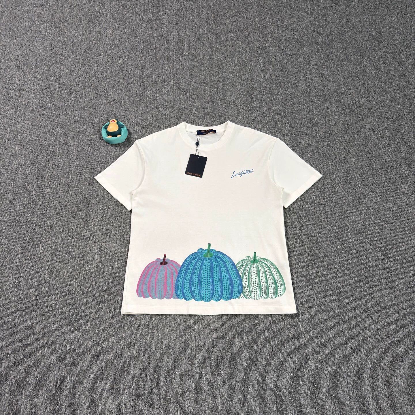 Louis Vuitton LV x Yayoi Kusama Pumpkin White Tee M Like New Size US M / EU 48-50 / 2 - 1 Thumbnail