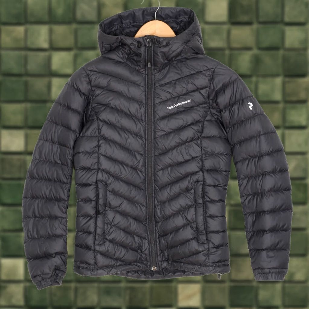 Peak Performance VINTAGE Peak Performance Frost Down Hooded Jacket Women XS PERTEX Quantum MJ6329 Size XS / US 0-2 / IT 36-38 - 1 Thumbnail