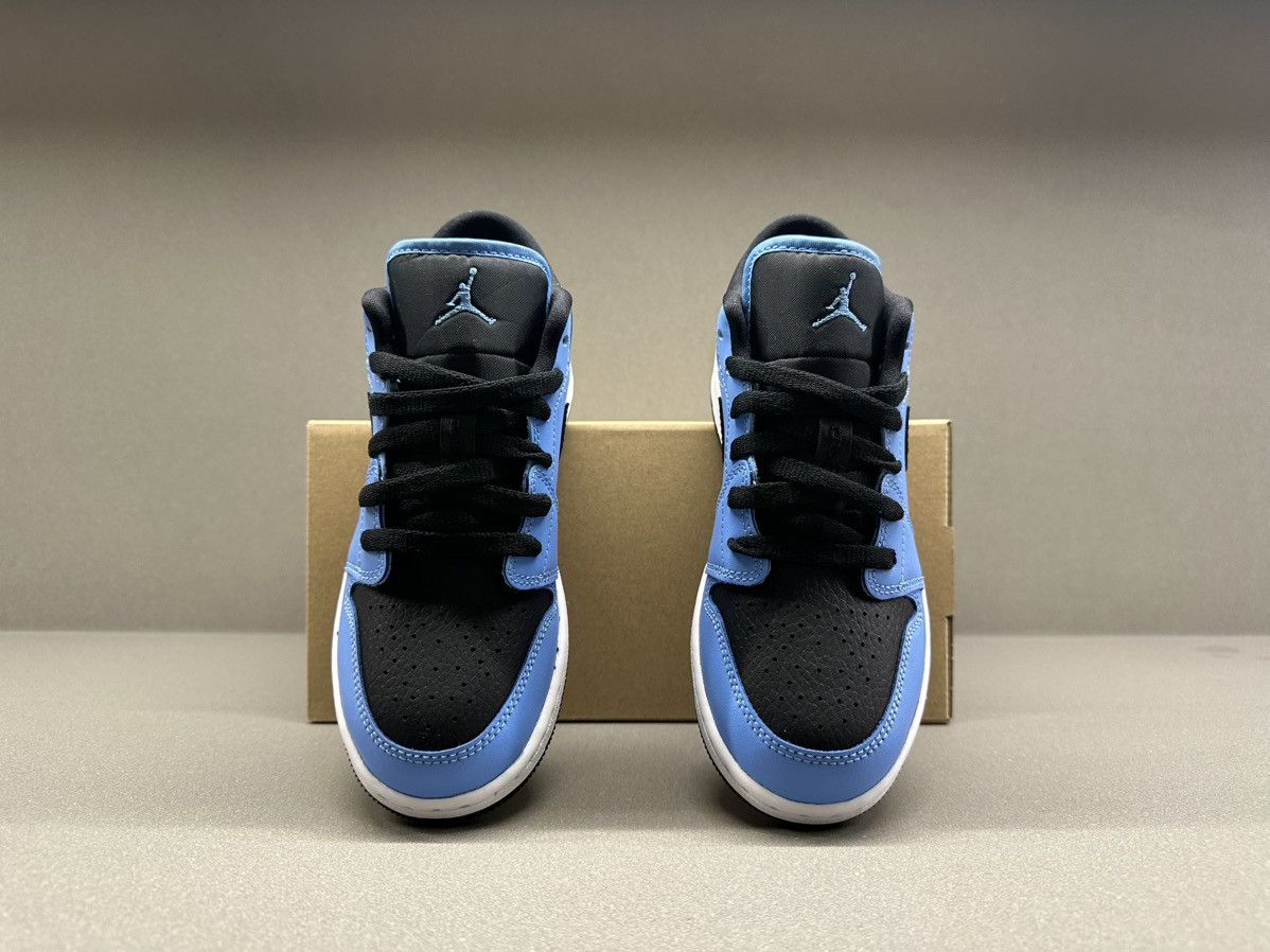 Jordan Brand Jordan 1 Low University Blue Black GS Size US 4.5 / IT 34.5 - 4 Thumbnail