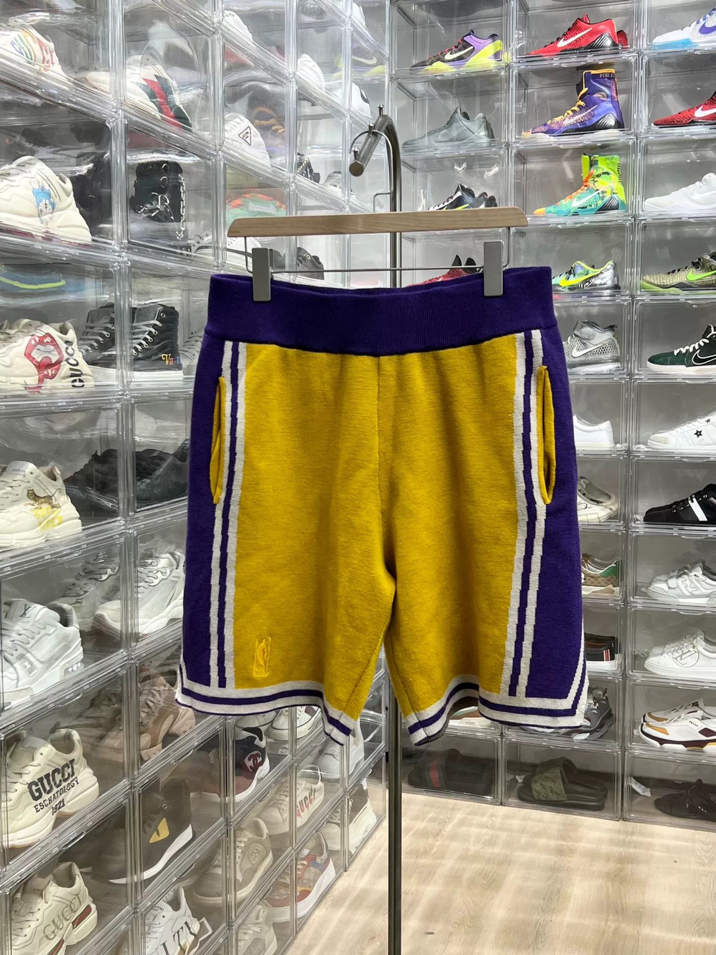 Mitchell & Ness Mitchell & Ness Purple Shorts 34 Men Size US 34 / EU 50 - 1 Thumbnail