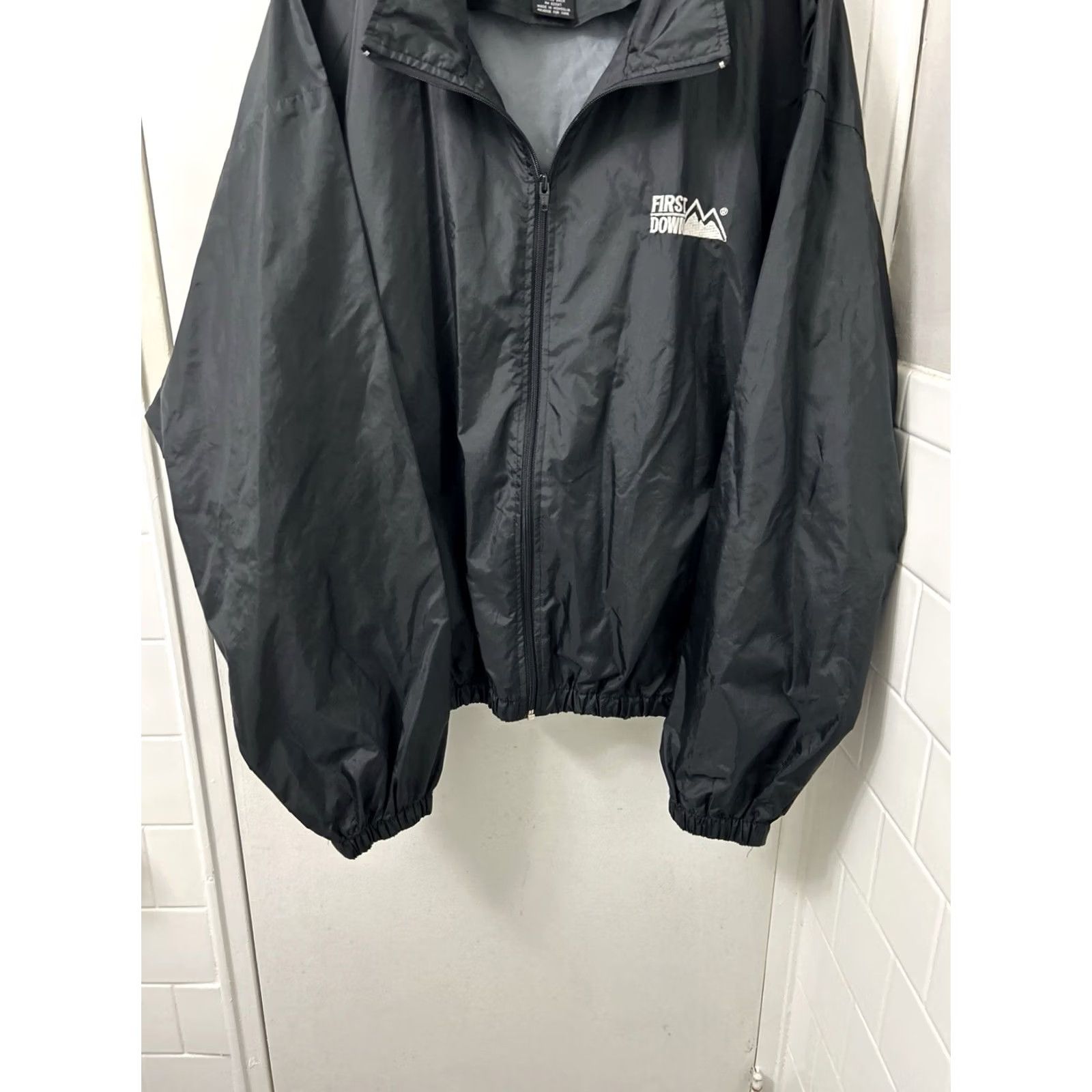 Vintage VINTAGE First Down Windbreaker Jacket Mens XL Black Full Zip" Size US XL / EU 56 / 4 - 3 Thumbnail