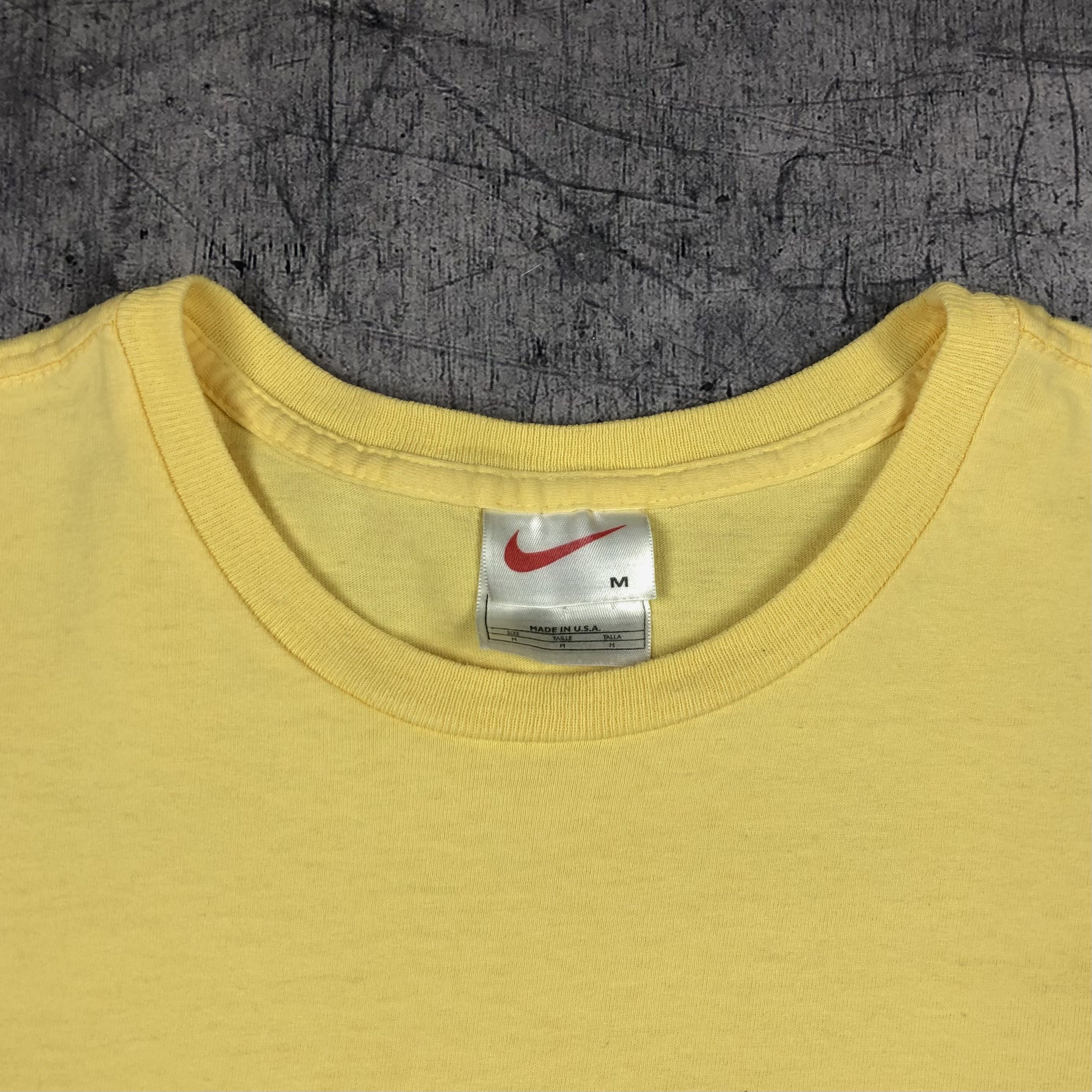 Nike Vintage Nike USA Graphic Swoosh Tee Size M / US 6-8 / IT 42-44 - 4 Thumbnail