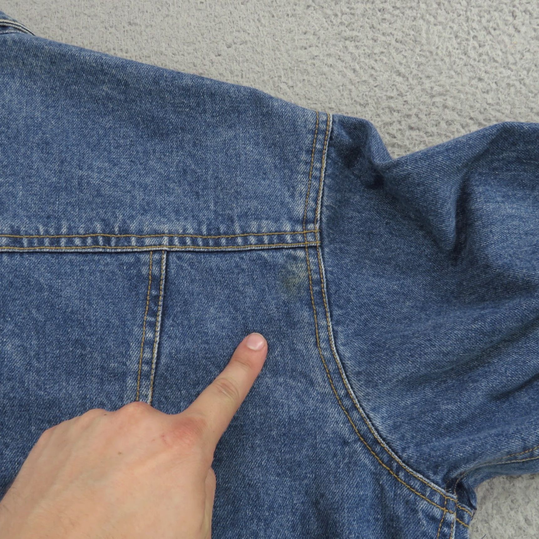 Gap VINTAGE Gap Jacket Mens M Denim Trucker Workwear Made in USA 80s 90s Biker Style, Distressed, Short. Size US M / EU 48-50 / 2 - 7 Thumbnail