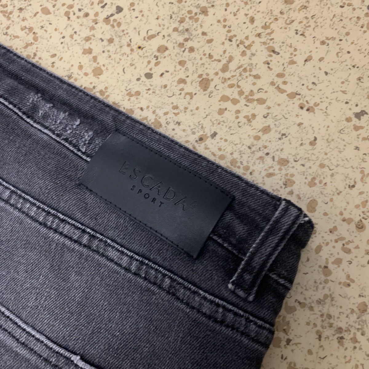 Escada Escada Very Rare Dragonfly Grey Washed Jeans NEW Size 25" / US 0 / IT 36 - 20 Thumbnail