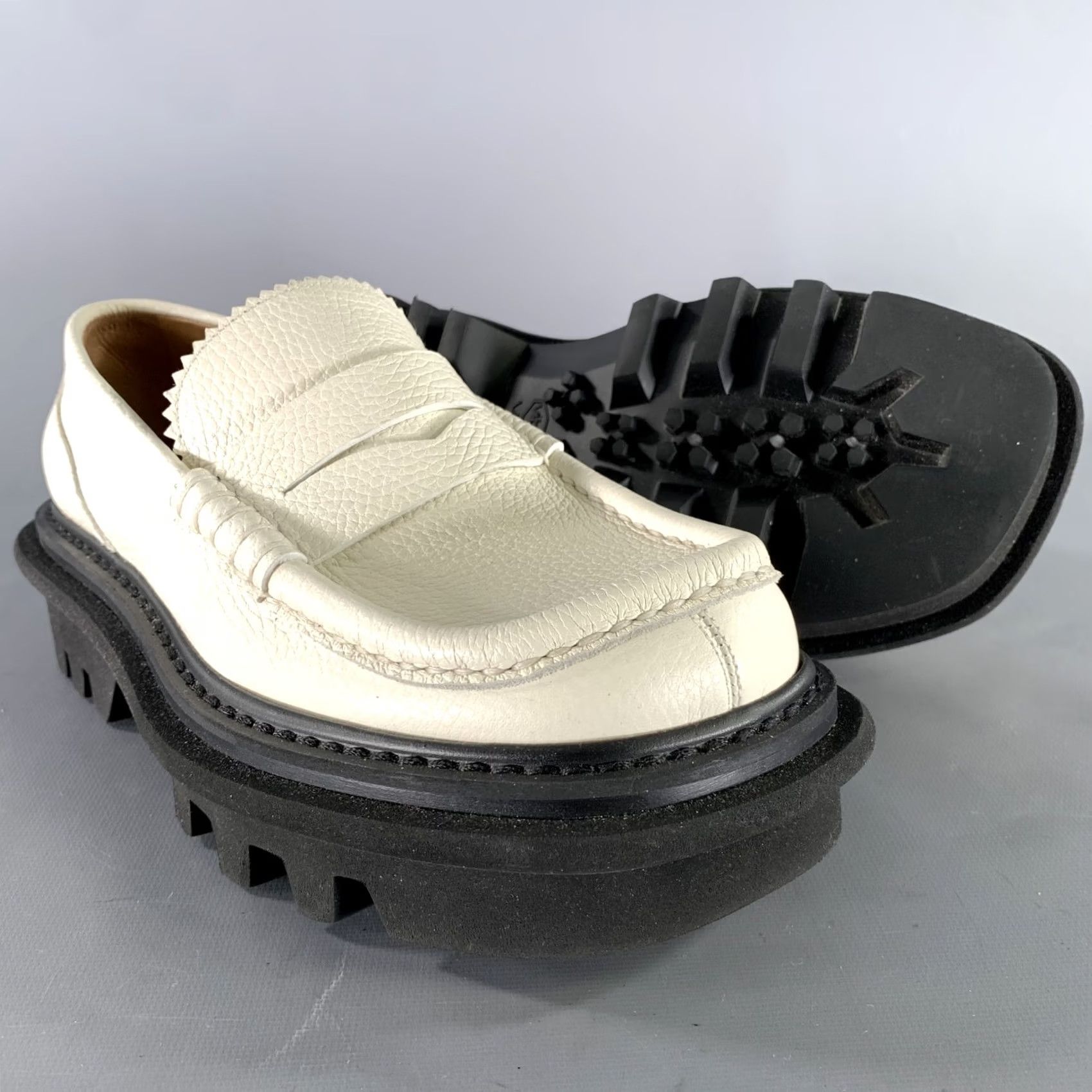 Dries Van Noten DRIES VAN NOTEN Loafers Leather Black Ivory Size 6.5 Size US 7 / EU 40 - 5 Thumbnail