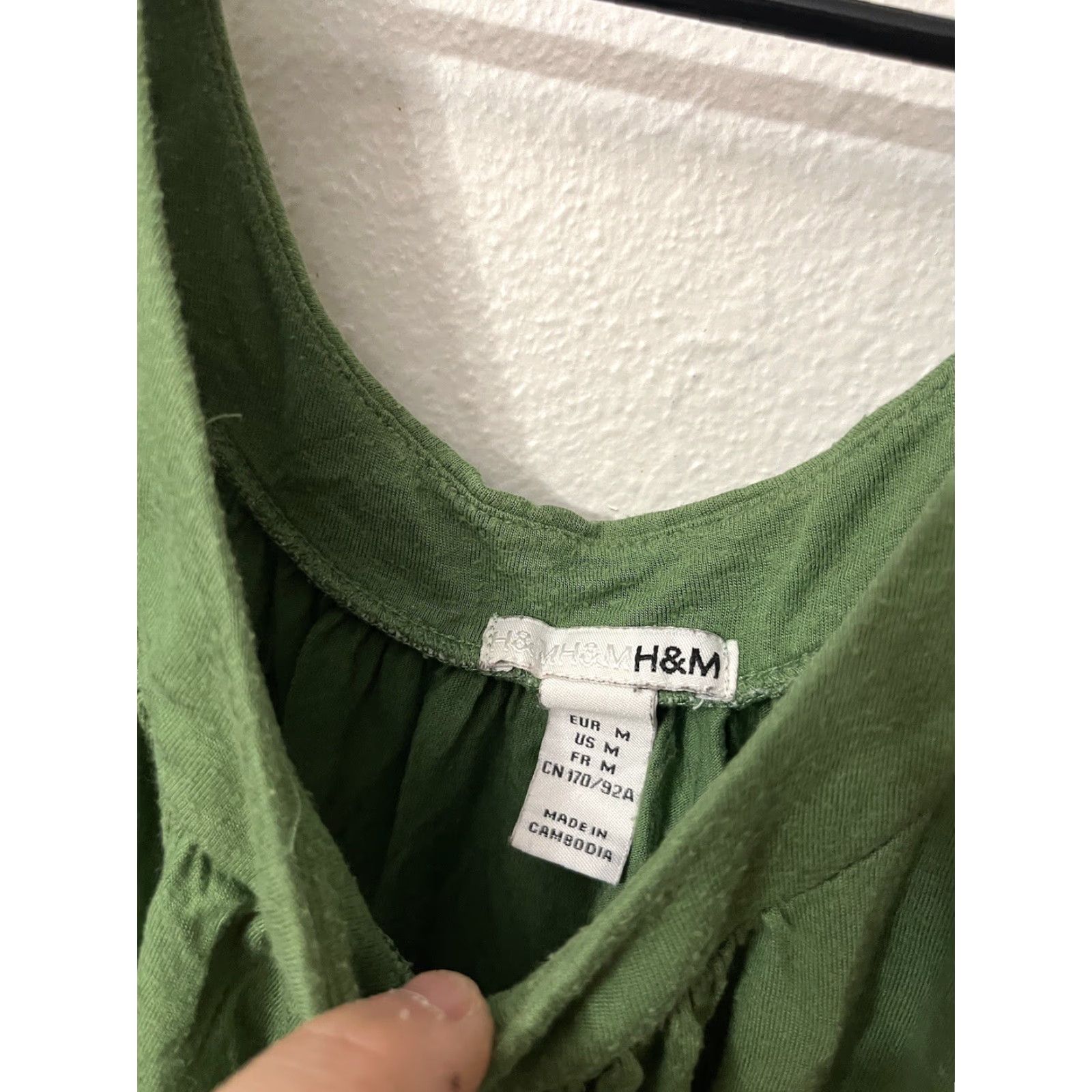 H&M H&M Women Green Solid Tank Top Medium Regular Size M / US 6-8 / IT 42-44 - 3 Thumbnail