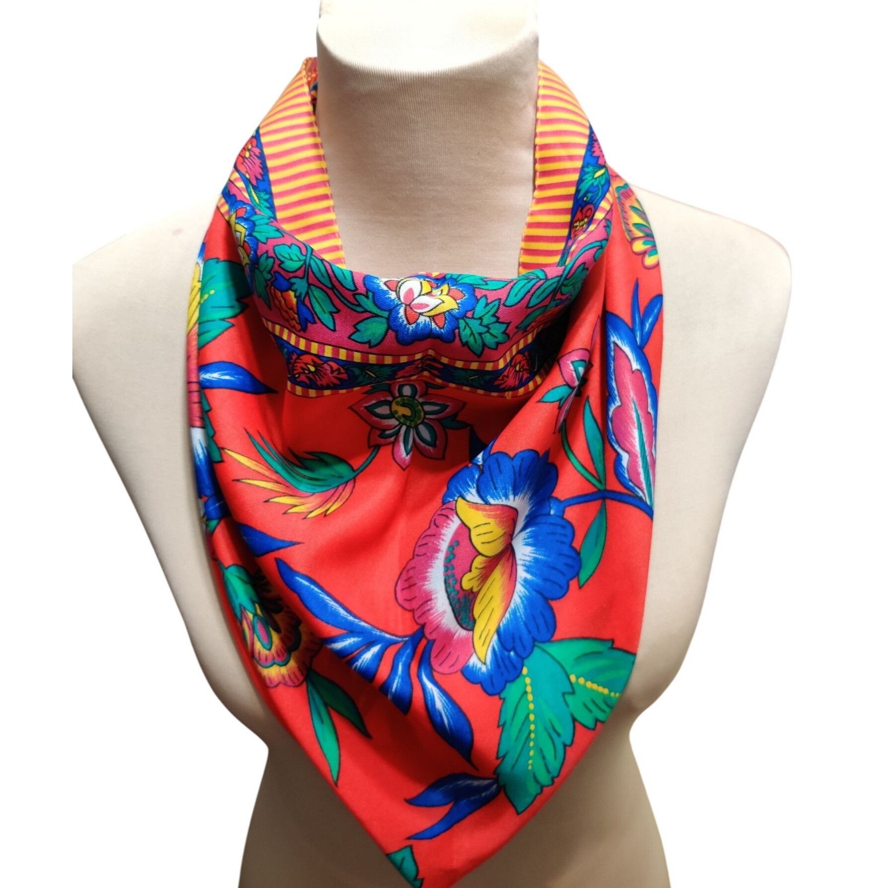 Vintage Berkshire Womens Scarf Red Floral Square Vintage Italian Bor Size ONE SIZE - 2 Thumbnail