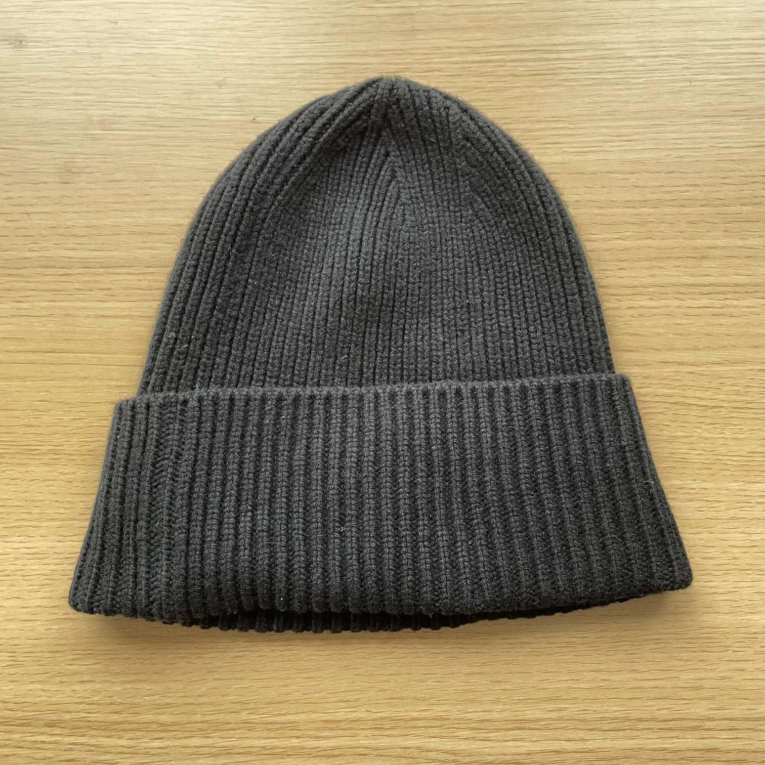 Louis Vuitton LV 98 New Knit Cashmere Black Beanie Size ONE SIZE - 2 Thumbnail