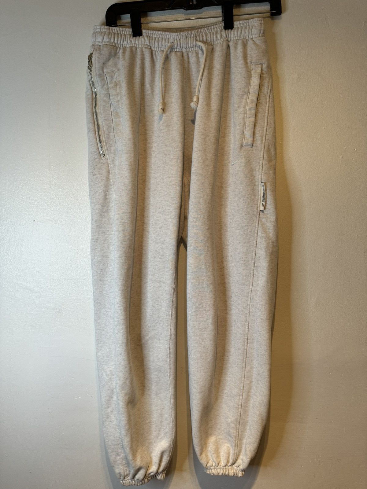 Nike Nike Dri-Fit Standard Issue Pants Men’sMedium Sweats Size US 33 - 1 Thumbnail