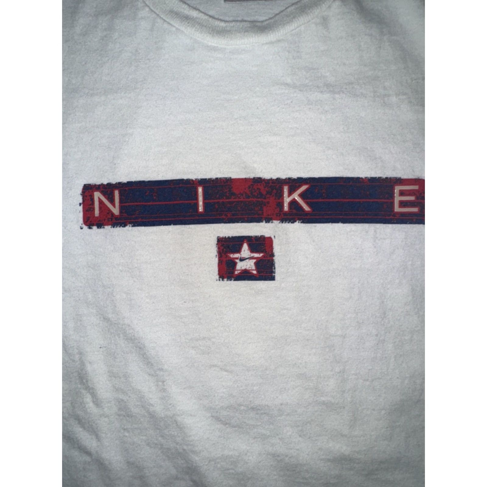 Nike VINTAGE Nike White Box Logo Graphic T-Shirt L Men USA Made 90s Silver Tag Logo Size US L / EU 52-54 / 3 - 2 Thumbnail
