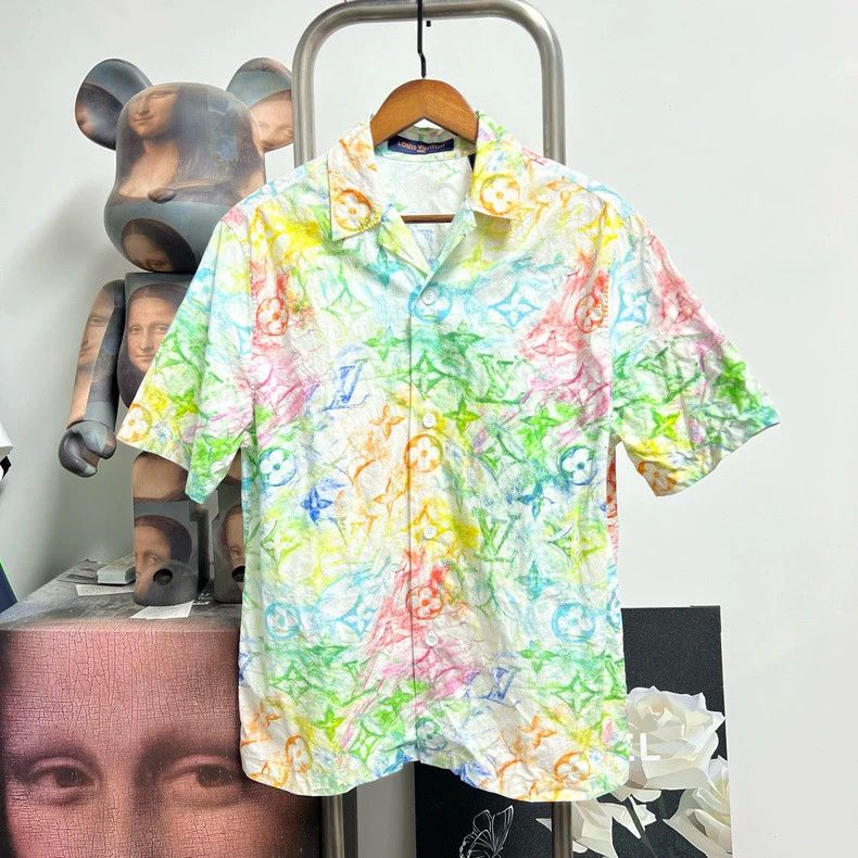 Louis Vuitton Louis Vuitton Short sleeve shirt full of crayons shirt 2504 Size US S / EU 44-46 / 1 - 1 Thumbnail