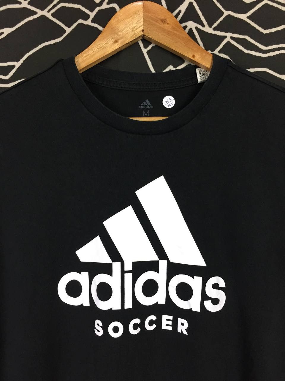 Adidas × Vintage Adidas Soccer Big Logo Sportswear Tee Size M Size US M / EU 48-50 / 2 - 3 Thumbnail