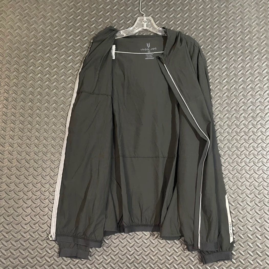 Vintage Iron Joc Men XL Black Full Zip Hooded Lightweight Running Jacket Jacket Size US XL / EU 56 / 4 - 2 Thumbnail