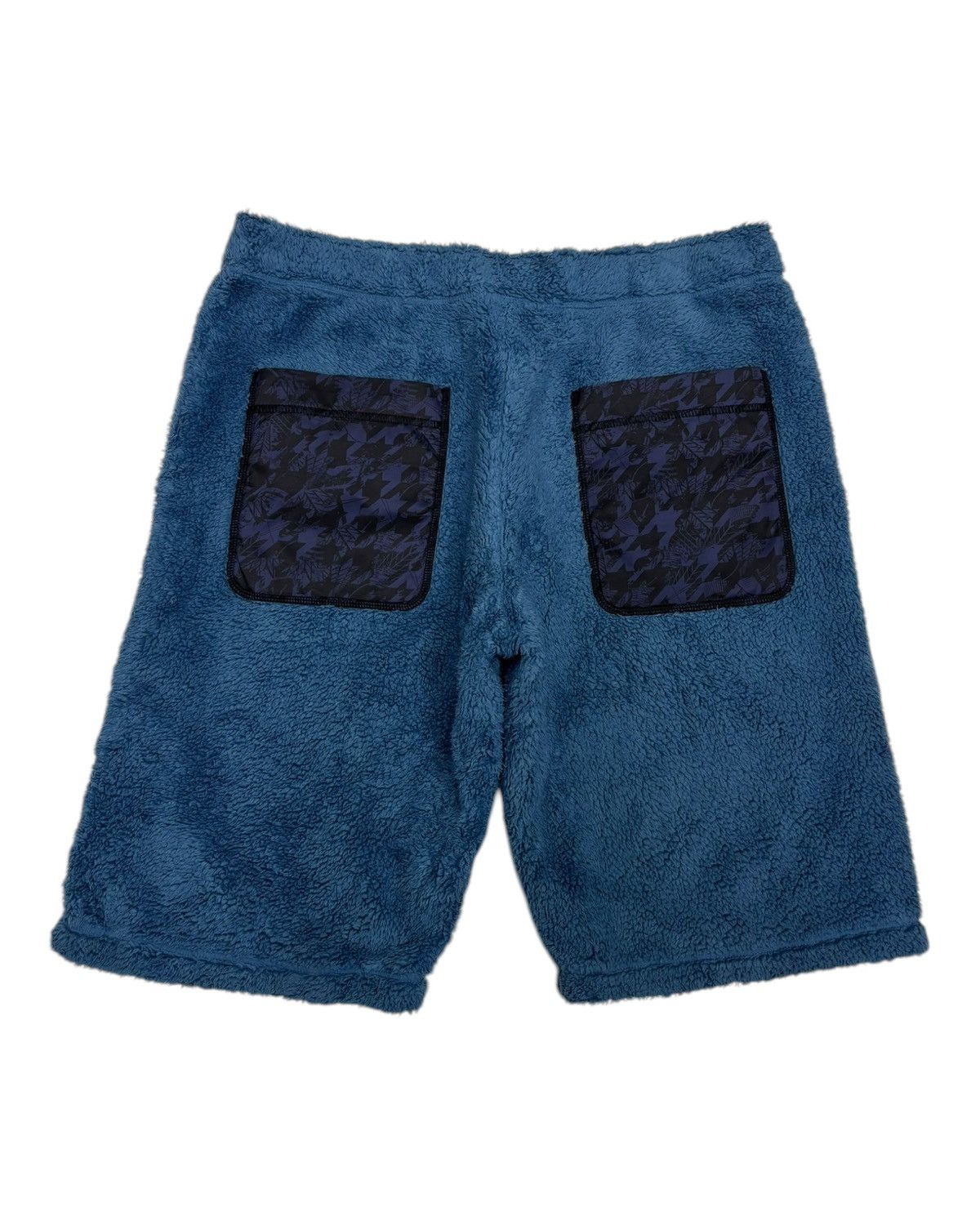 Adidas × Japanese Brand Vintage Adidas NEO Fleece Comfy Short Pants Size US 34 / EU 50 - 2 Thumbnail