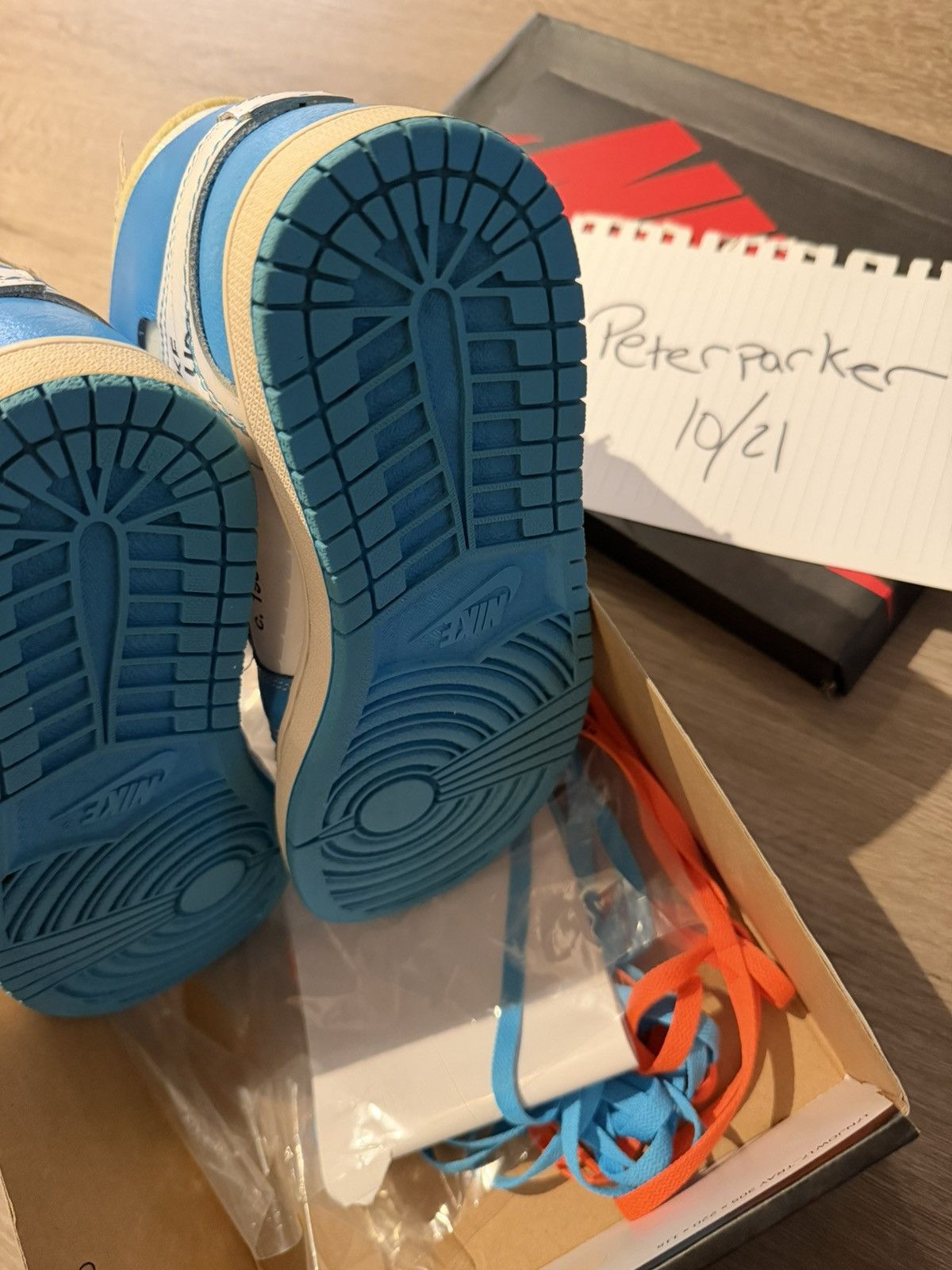 Off-White OFF WHITE UNC JORDAN 1 Size US 7 / EU 40 - 4 Thumbnail