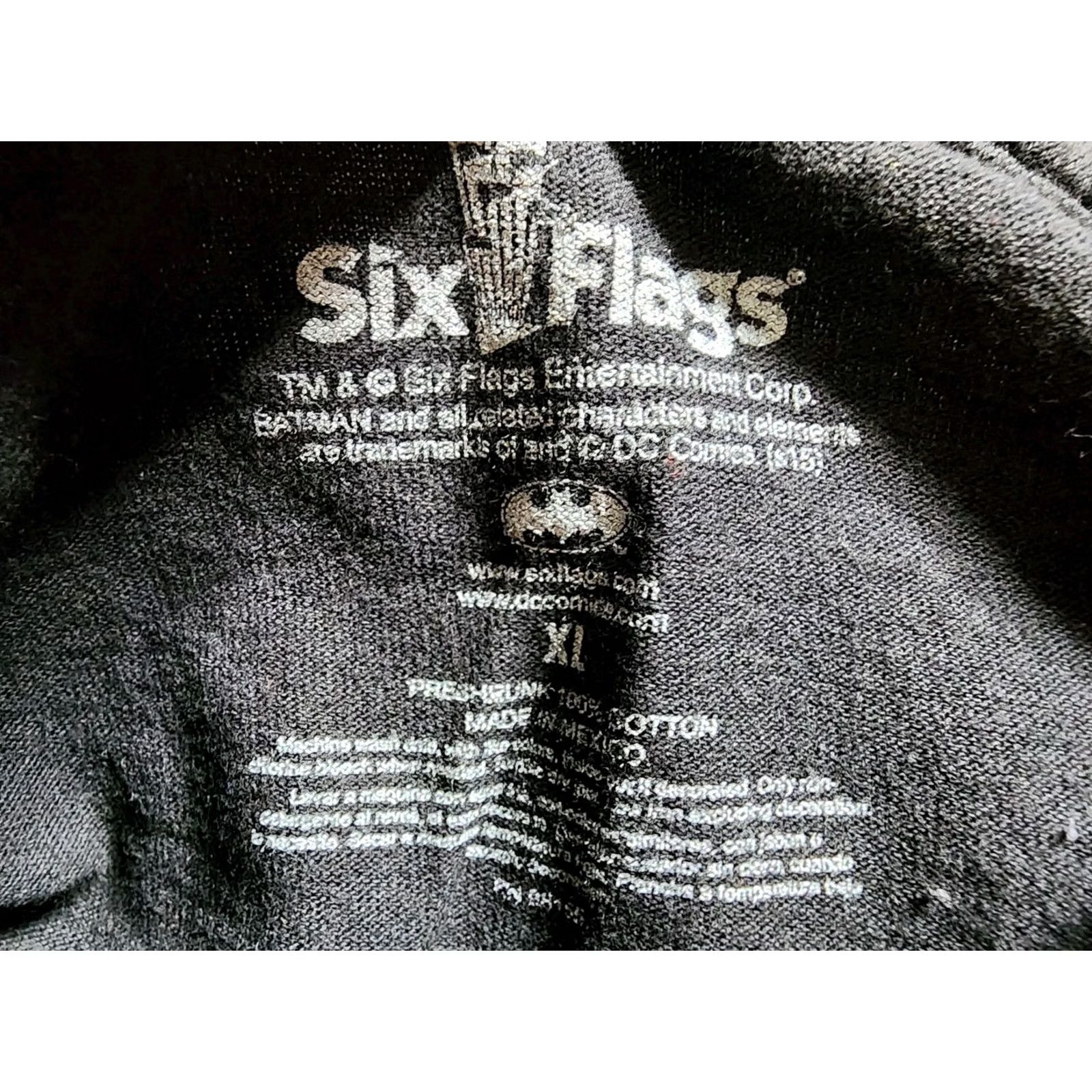 Vintage Six Flags Batman Joker T Shirt Mens XL Black Cotton Short Sleeve Crew Neck Retro 2010s Size US XL / EU 56 / 4 - 6 Thumbnail