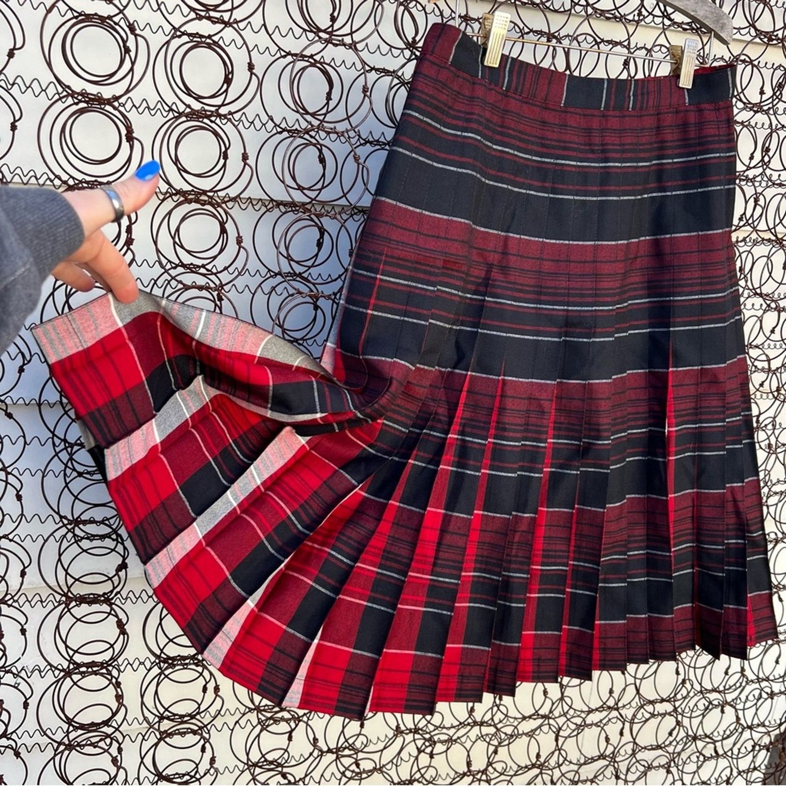 Pendleton Pendleton Wool reversible red black tartan plaid pleat skirt Size 28" / US 6 / IT 42 - 8 Thumbnail