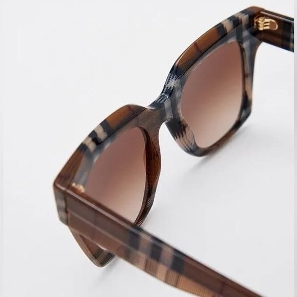 Burberry Authentic NEW BURBERRY BE4364 3967/13 WOMEN'S SUNGLASSES B Size ONE SIZE - 11 Thumbnail