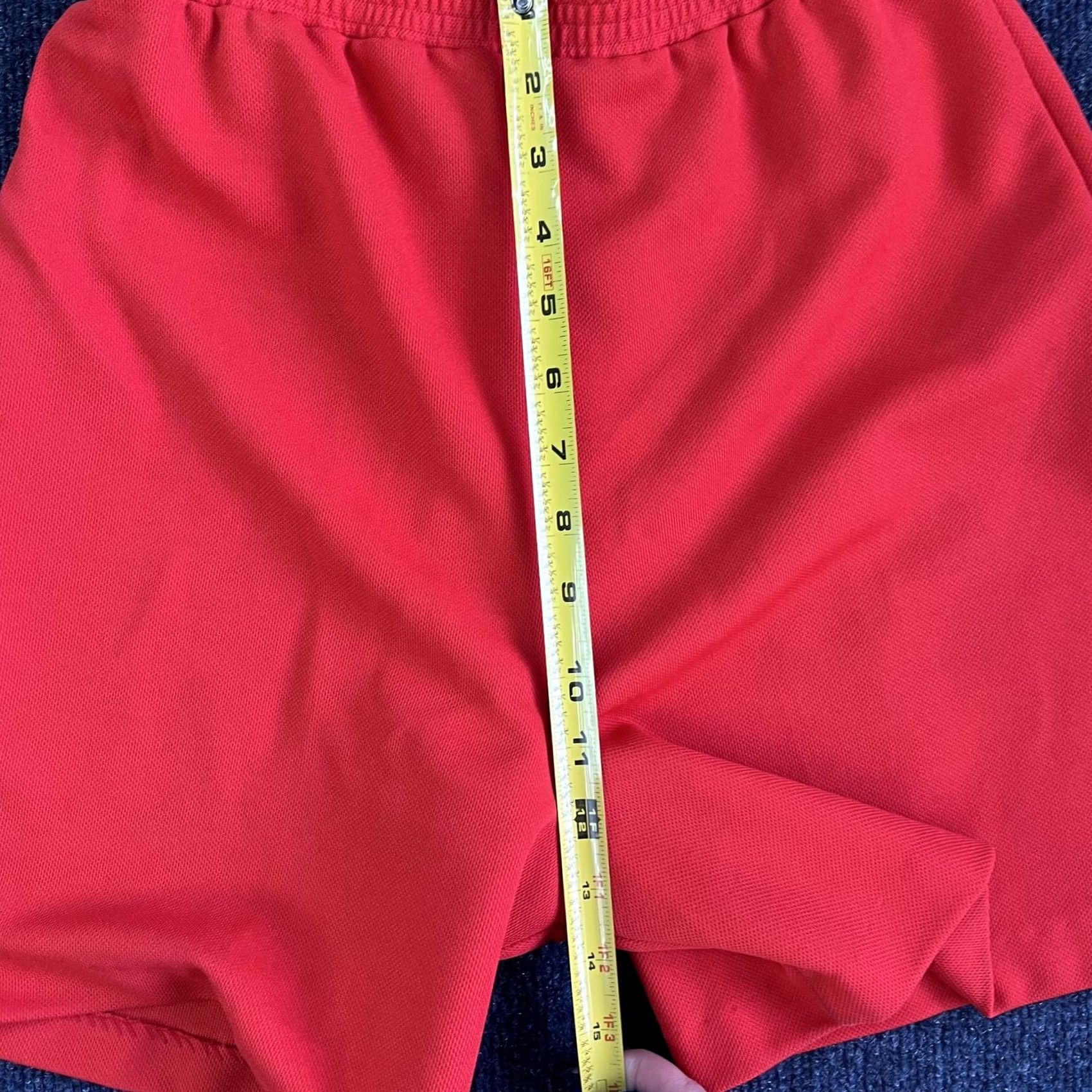 Vintage VINTAGE Queen Casuals Shorts Womens M Red Knit Sweat Elastic Waist Lounge Casual Activewear Womens, Relaxed Fit, Pull On, 6.5 Inseam Size 24" / US 00 / IT 34 - 7 Thumbnail