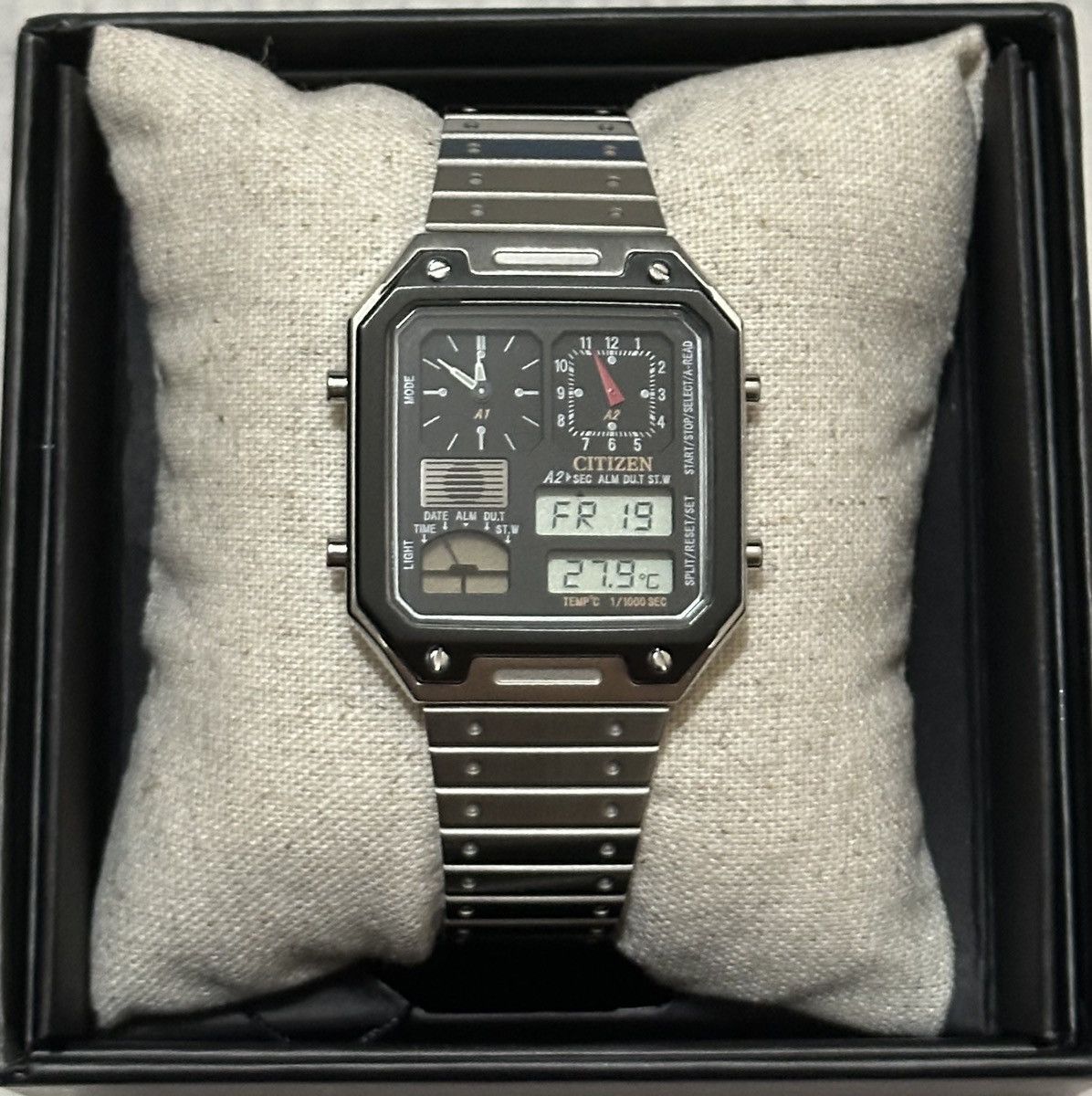 Citizen Citizen Record Label Thermo Sensor Watch Size ONE SIZE - 1 Preview