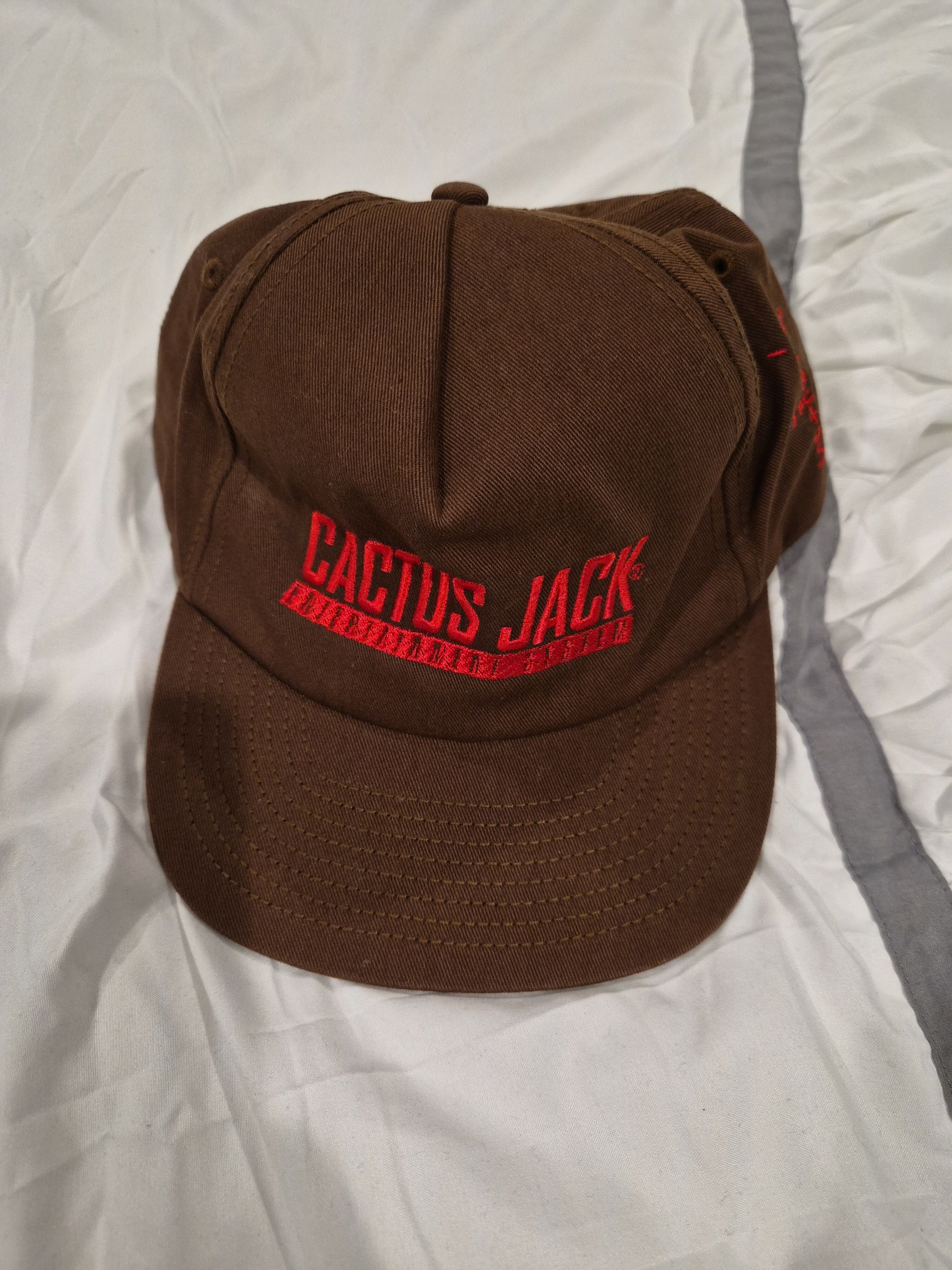 Travis Scott Cactus jack Hat Size ONE SIZE - 1 Thumbnail