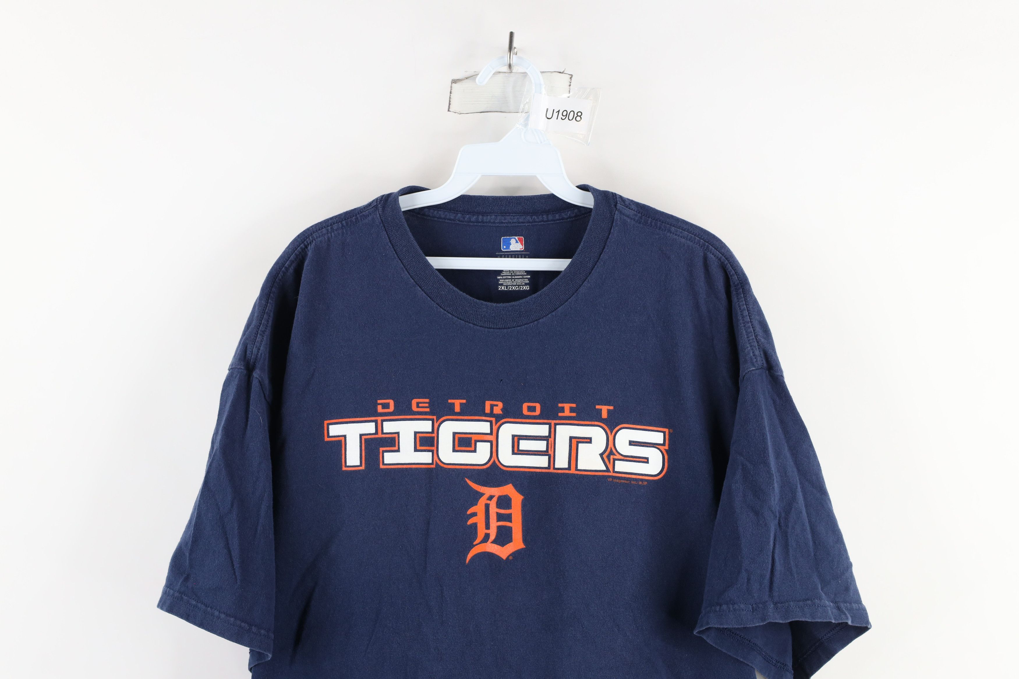 Vintage Vintage Y2K Spell Out Detroit Tigers Old English D T-Shirt Size US XXL / EU 58 / 5 - 2 Thumbnail