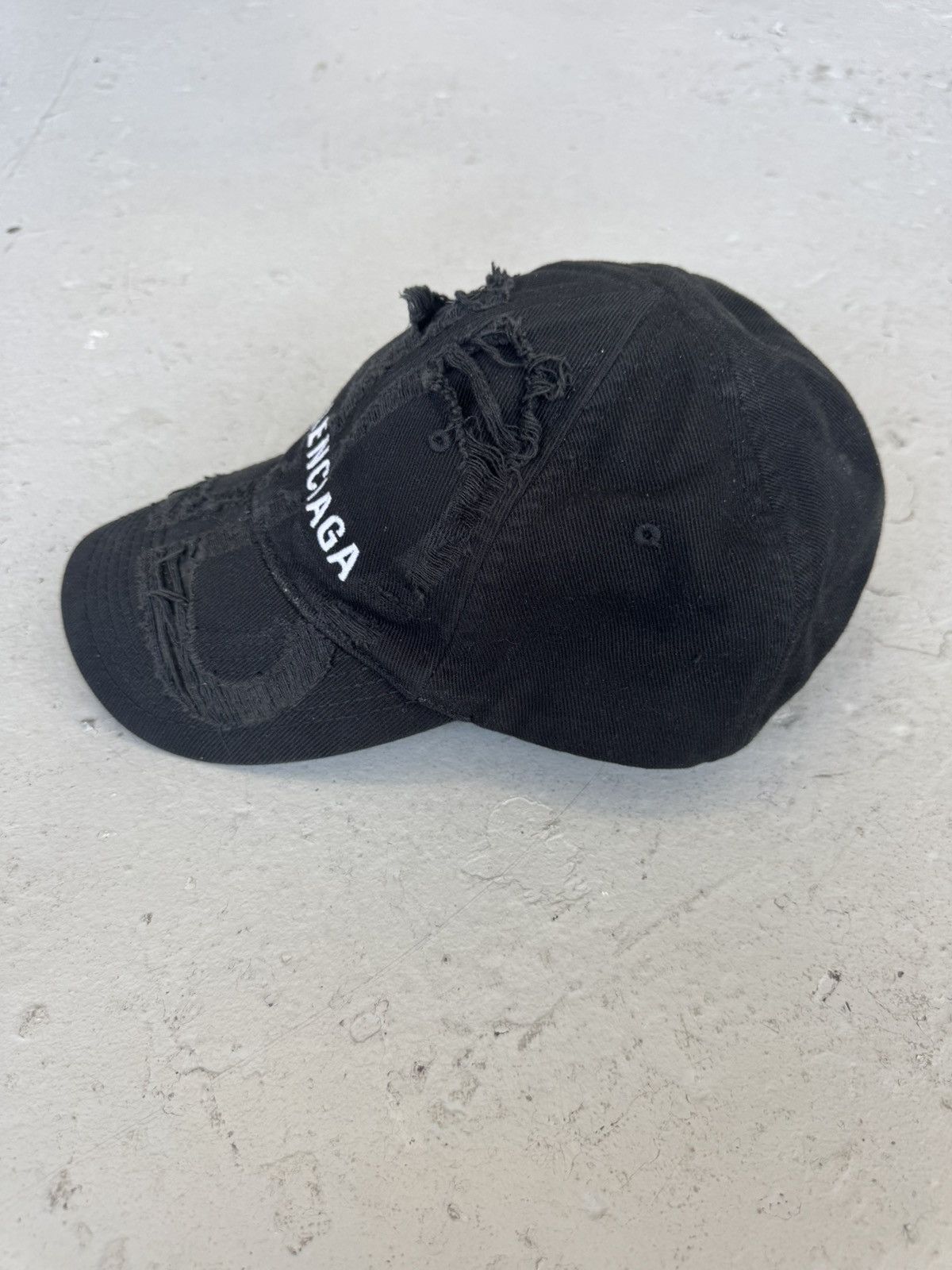 Balenciaga Balenciaga Distressed Sabotage Cap Size ONE SIZE - 3 Thumbnail