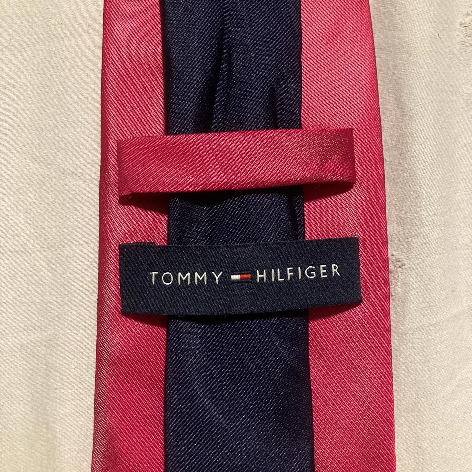 Tommy Hilfiger NWOT Tommy Hilfiger Solid Magenta 100% Silk Tie Size ONE SIZE - 2 Thumbnail