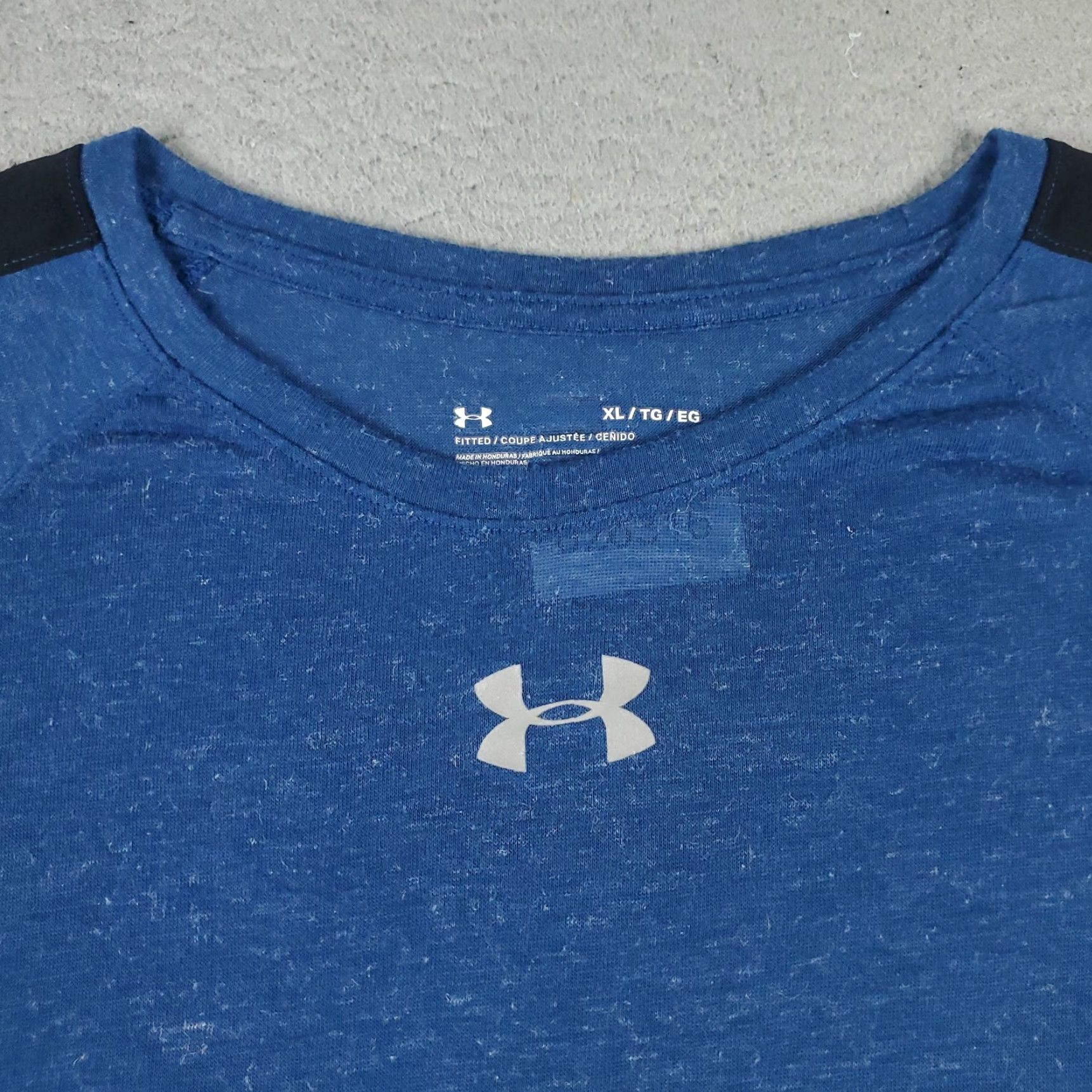 Under Armour VINTAGE Under Armour T Shirt Mens XL Blue Activewear Gym Workout Short Sleeve Athletic Nike Sports Size US XL / EU 56 / 4 - 3 Thumbnail
