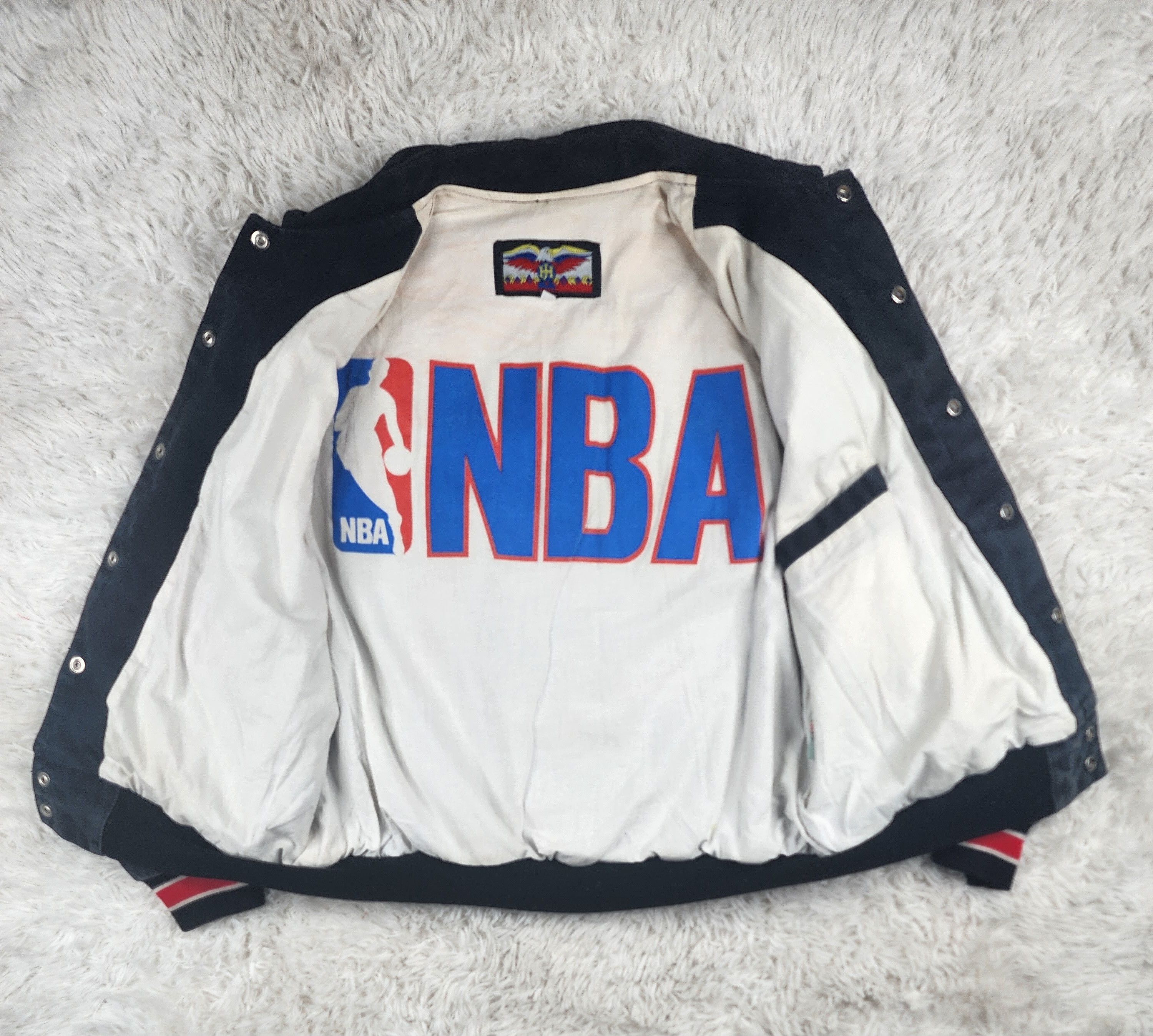 Jeff Hamilton Vintage NBA Chicago Bulls denim/leather button up jacket Size US L / EU 52-54 / 3 - 7 Thumbnail