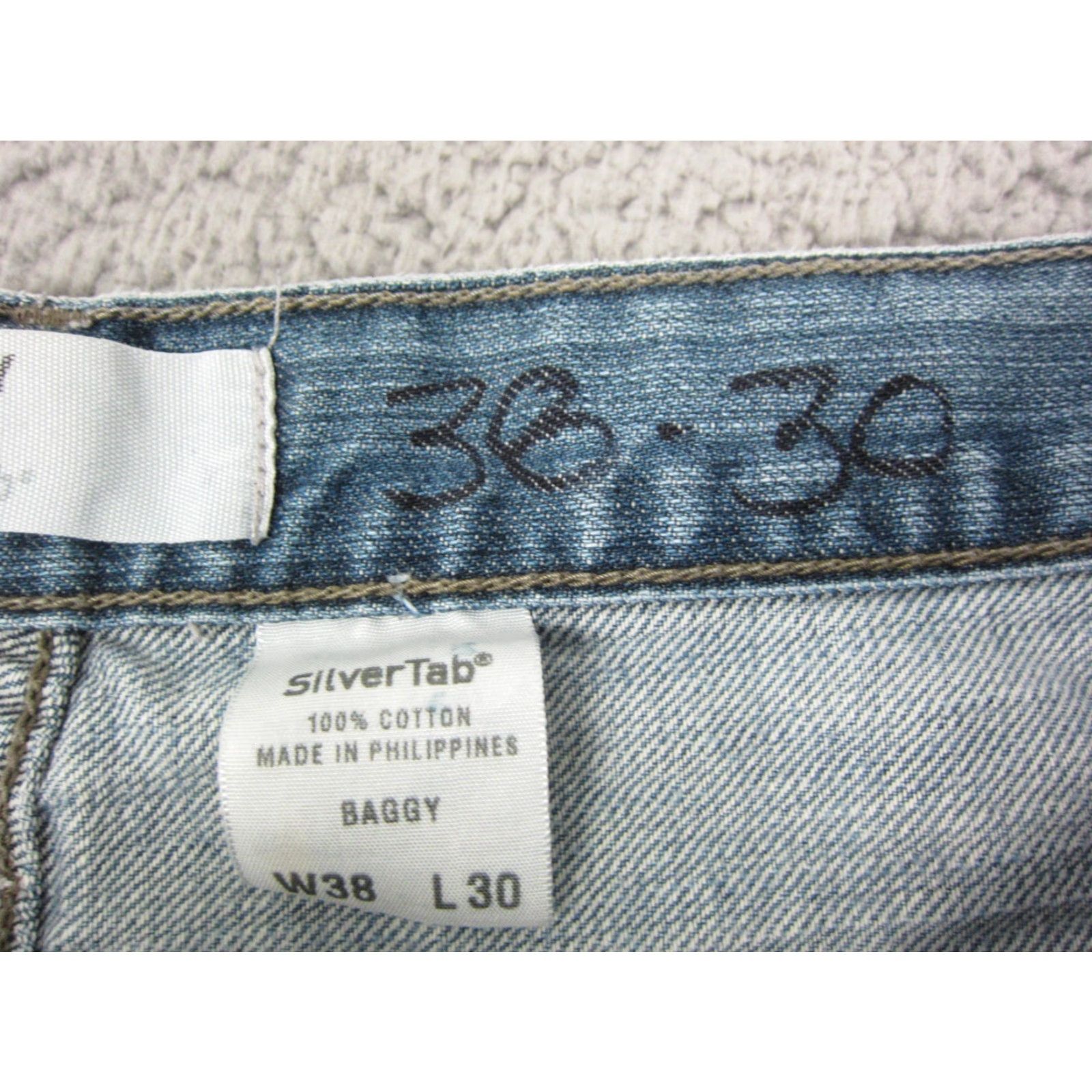 Levi's VINTAGE Levi's Jeans Men's 38x30 Silk? (No, keep accurate words) Size US 38 / EU 54 - 4 Thumbnail