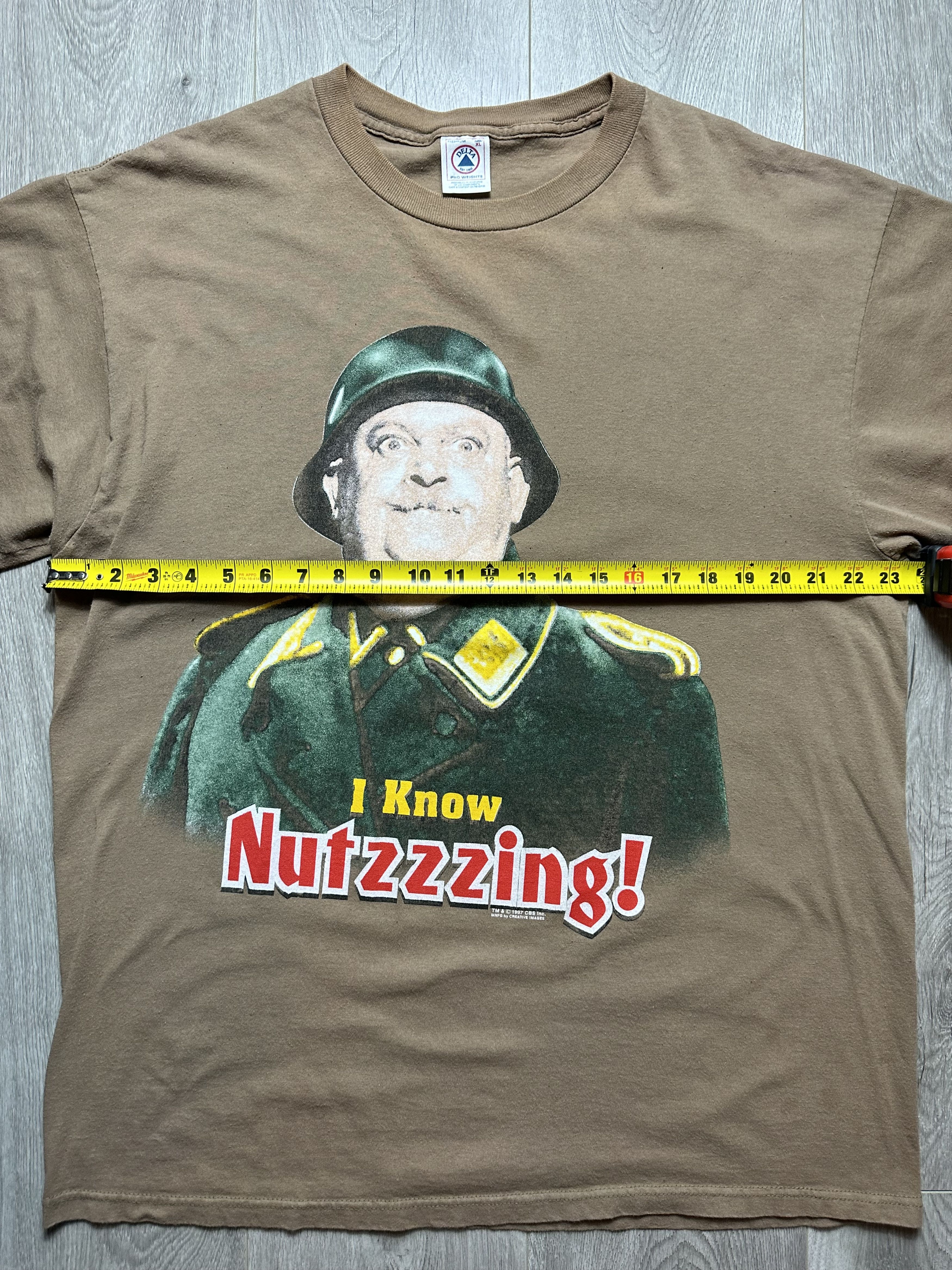 Vintage Vintage Hogans Heroes 1997 Sgt Schultz I Know Nutzzzing Tee Size US XL / EU 56 / 4 - 7 Thumbnail