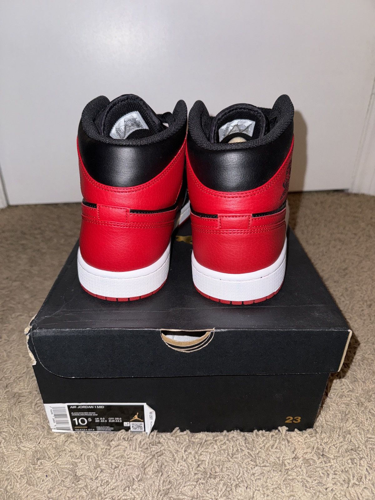 Jordan Brand × Nike Jordan 1 “Banned” Mid Size US 10.5 / EU 43-44 - 7 Thumbnail
