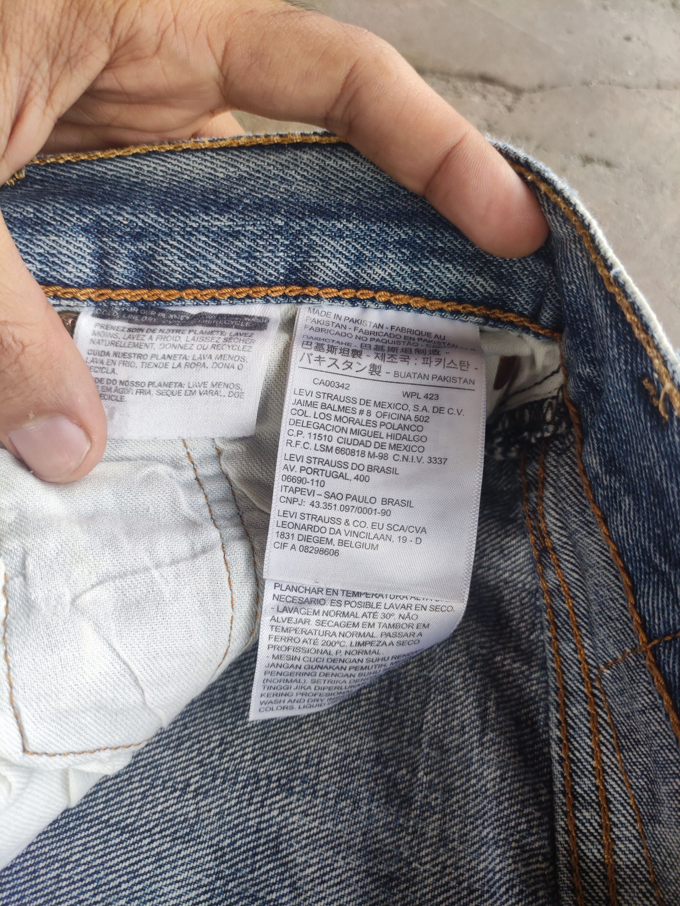 Levi's Vintage Levi's Brand Button Denim Distressed Faded Pants Size US 32 / EU 48 - 7 Thumbnail