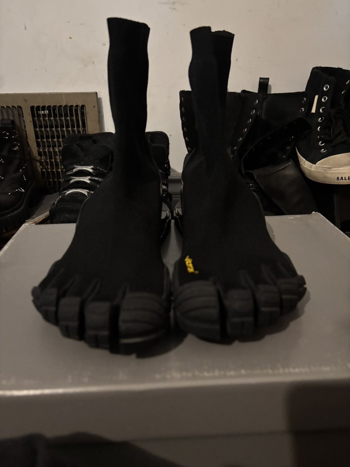Balenciaga × Vibram Balenciaga Vibram Size US 11 / EU 44 - 2 Thumbnail