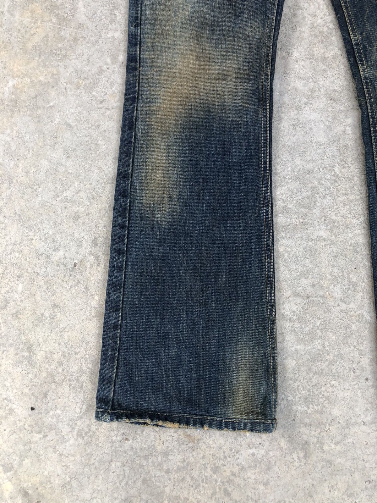 Japanese Brand Japanese Example Flared Jeans Distressed Jeans Mud Wash Size US 32 / EU 48 - 6 Thumbnail