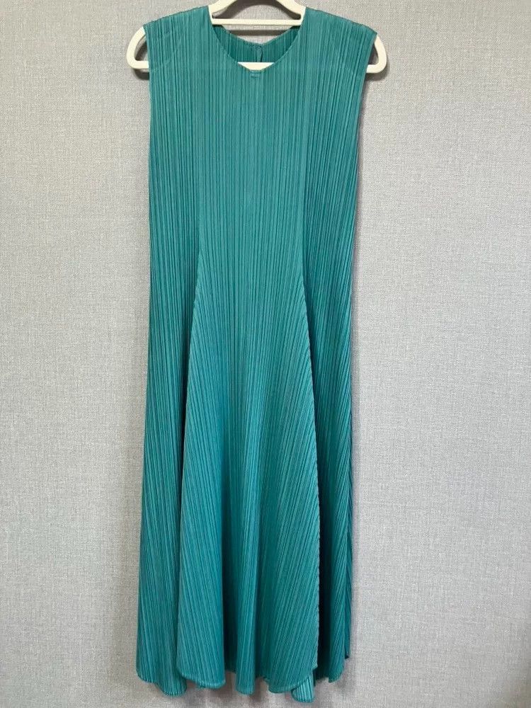 Issey Miyake Issey Miyake size:2 Blue petal dress Size S / US 4 / IT 40 - 9 Thumbnail