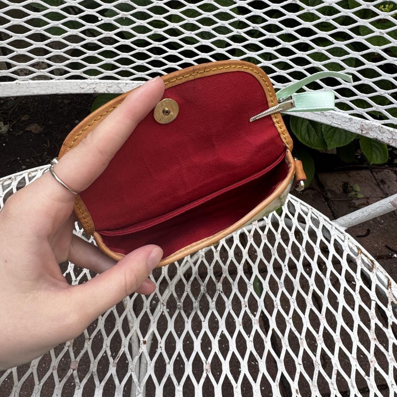 Dooney & Bourke Adorable Vintage Dooney & Bourke Heart Coin Purse Size ONE SIZE - 7 Thumbnail