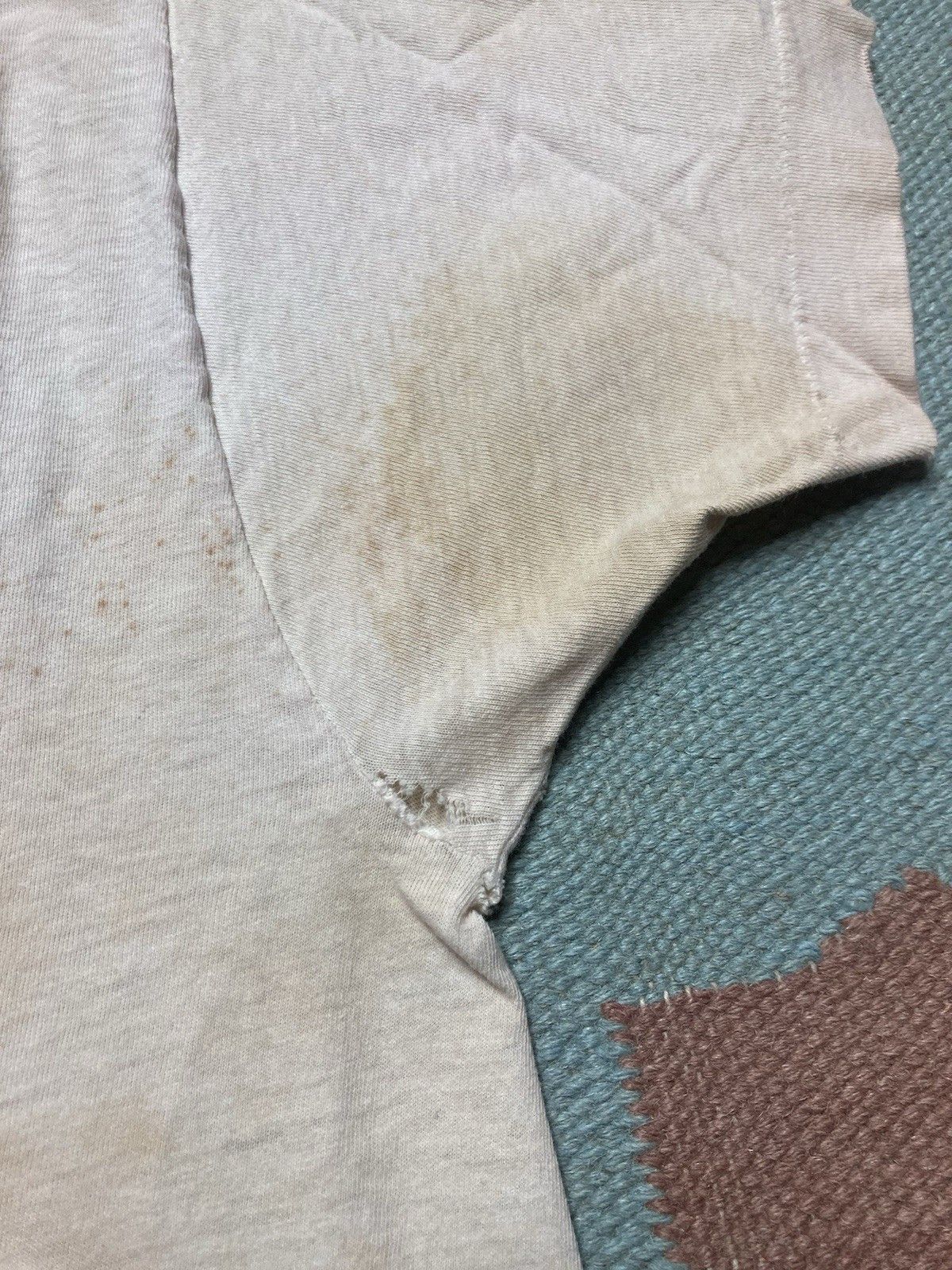 Vintage Vintage 70s blank white t shirt v neck soft grunge cotton M Size US M / EU 48-50 / 2 - 8 Thumbnail
