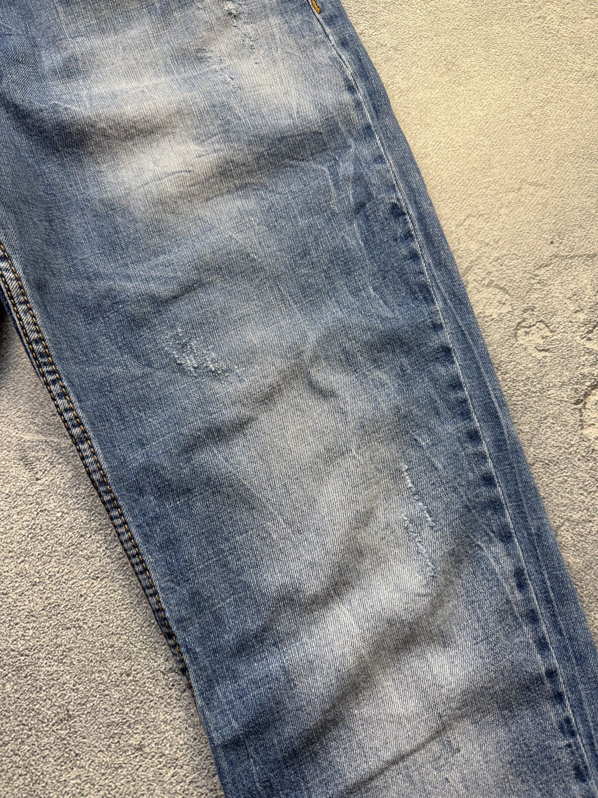 Dolce & Gabbana Vintage Dolce & Gabbana Metal Logo Jeans Size US 34 / EU 50 - 11 Thumbnail