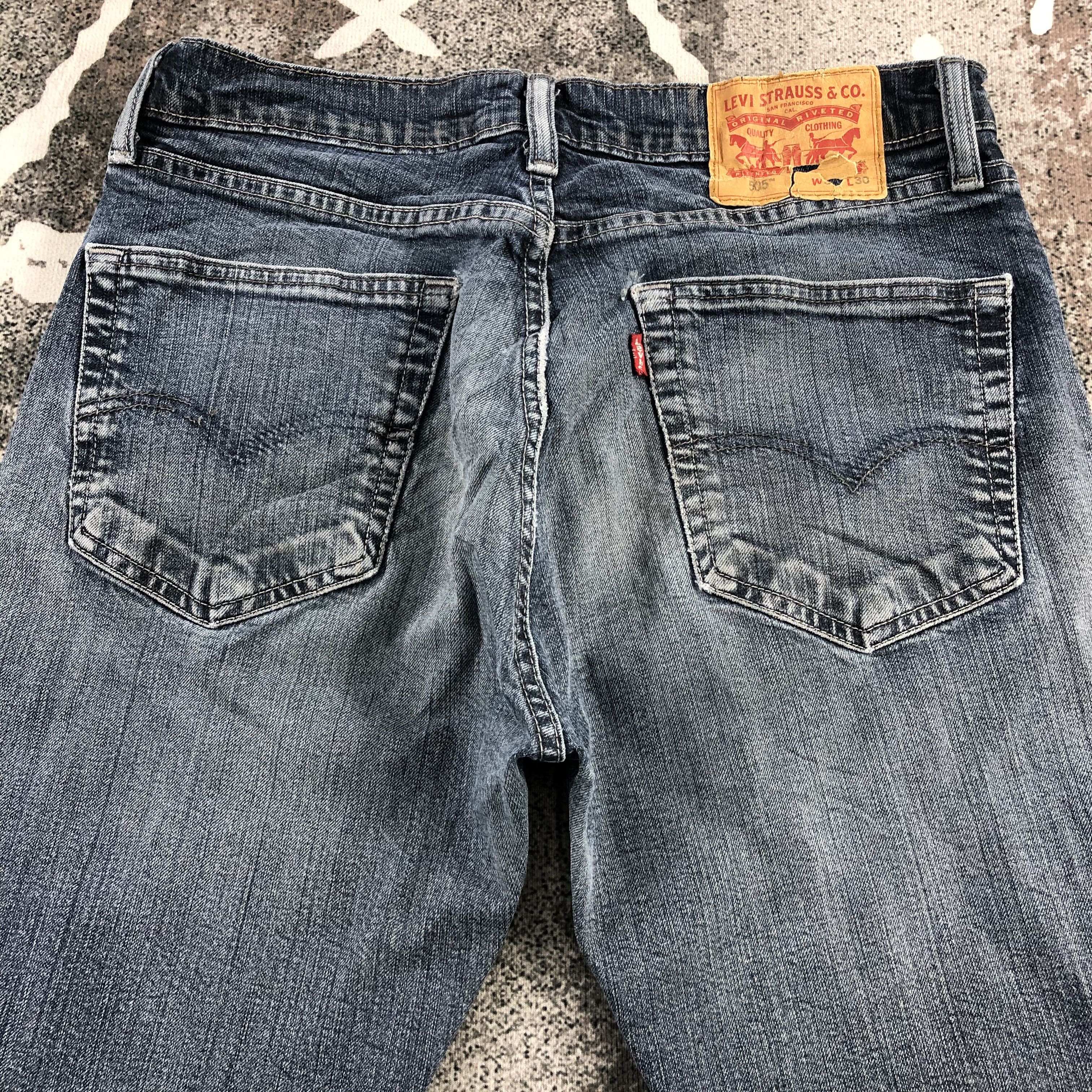 Levi's Vintage Levi's 505 Jeans Distress Faded Blue Denim KJ1027 Size US 32 / EU 48 - 4 Thumbnail