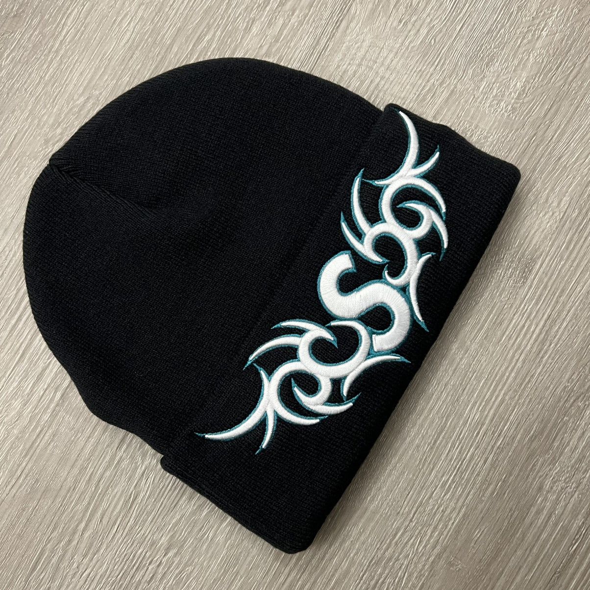 帽子 Supreme New Era Tribal S Logo BeanieNavy Supreme New Era Tribal S Logo Beanie (FW25) - $40