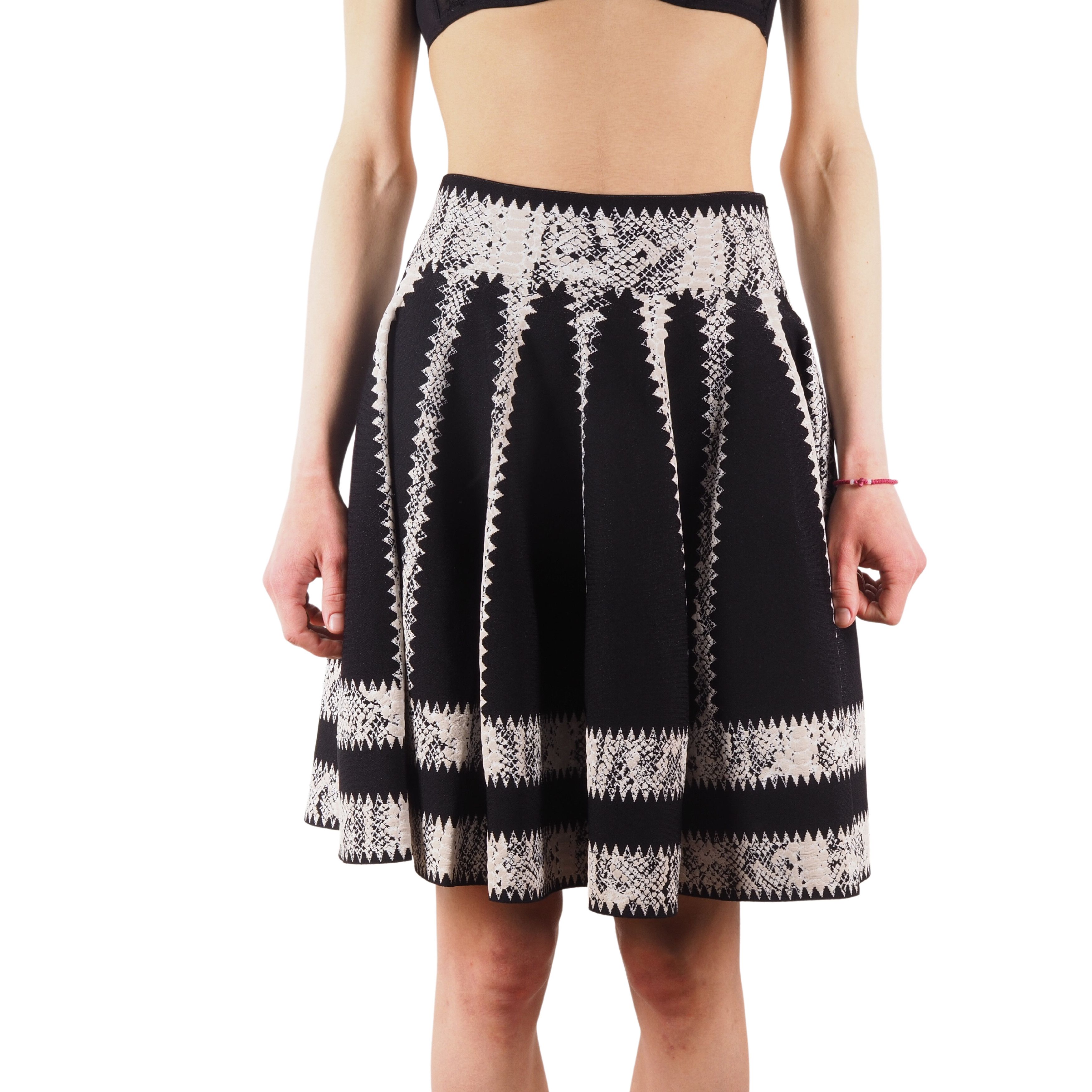 Alexander McQueen × Vintage Alexander McQueen Vintage Women's Knit Flare Skirt Size 27" / US 4 / IT 40 - 1 Thumbnail
