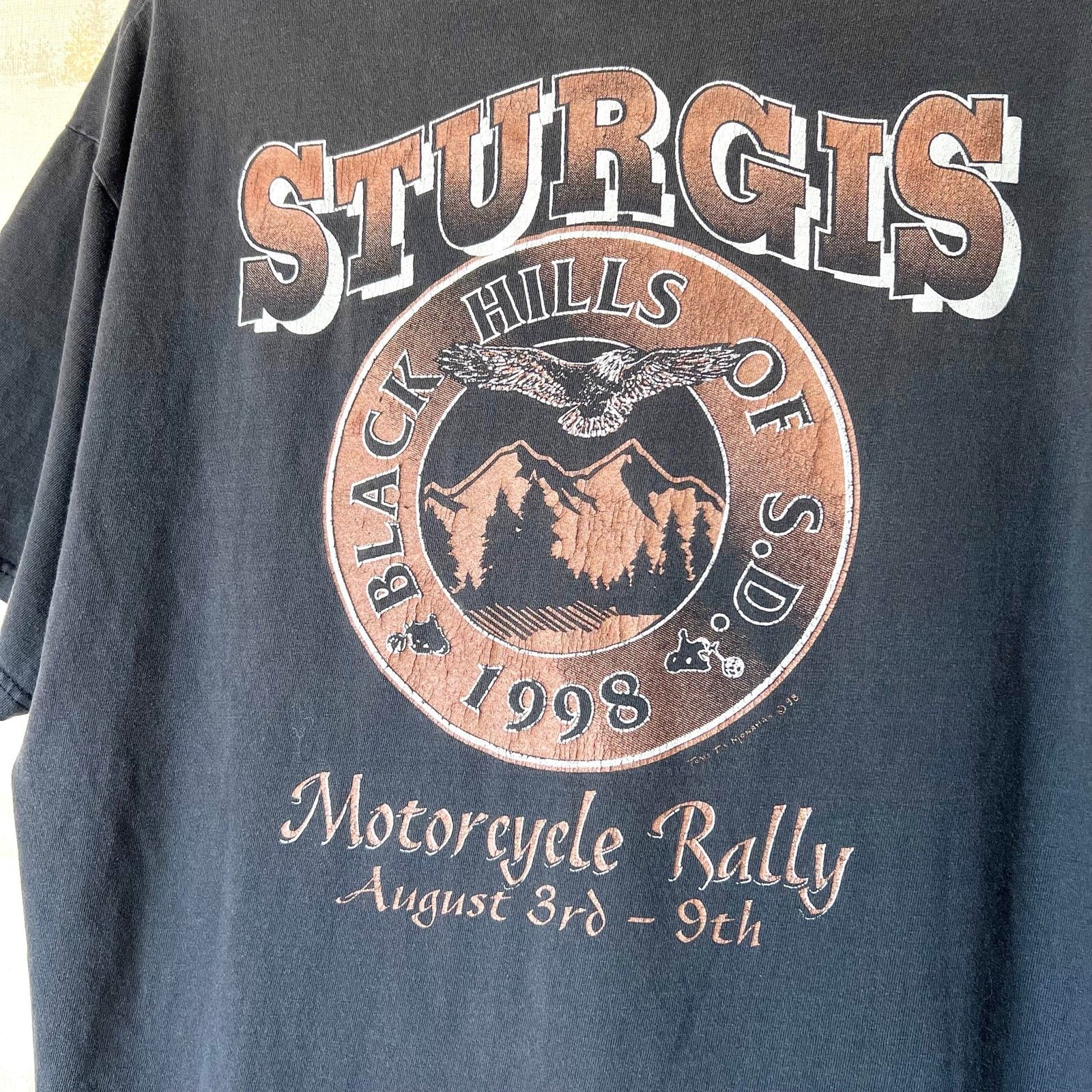 Hanes 1998 Sturgis Motorcycle Rally T-Shirt | Faded Black | XL Size US XL / EU 56 / 4 - 7 Thumbnail